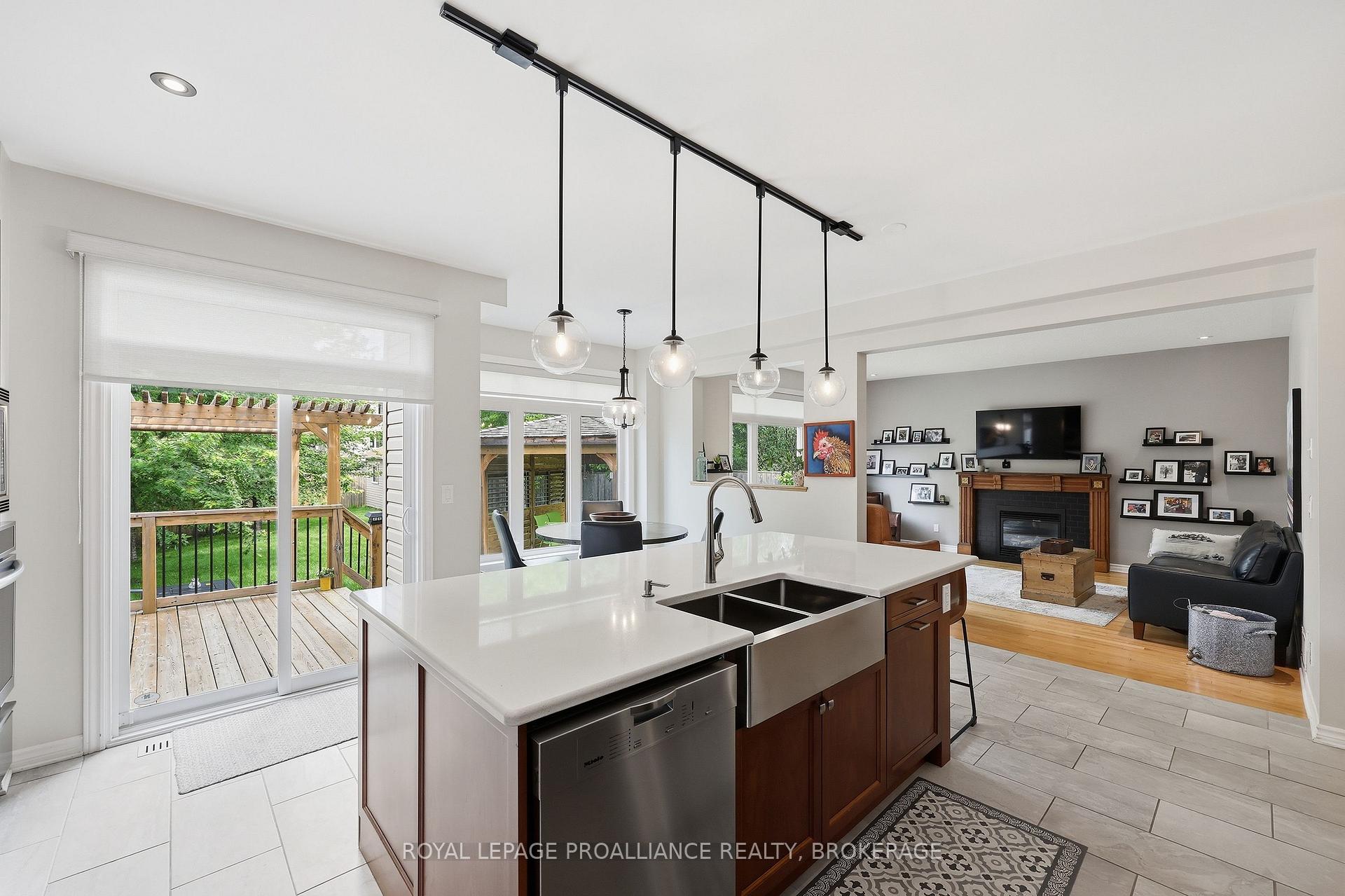 Photo 13 of 654 Fieldstone Drive, Kingston, Kingston East (Incl Barret Crt) — HOMEH