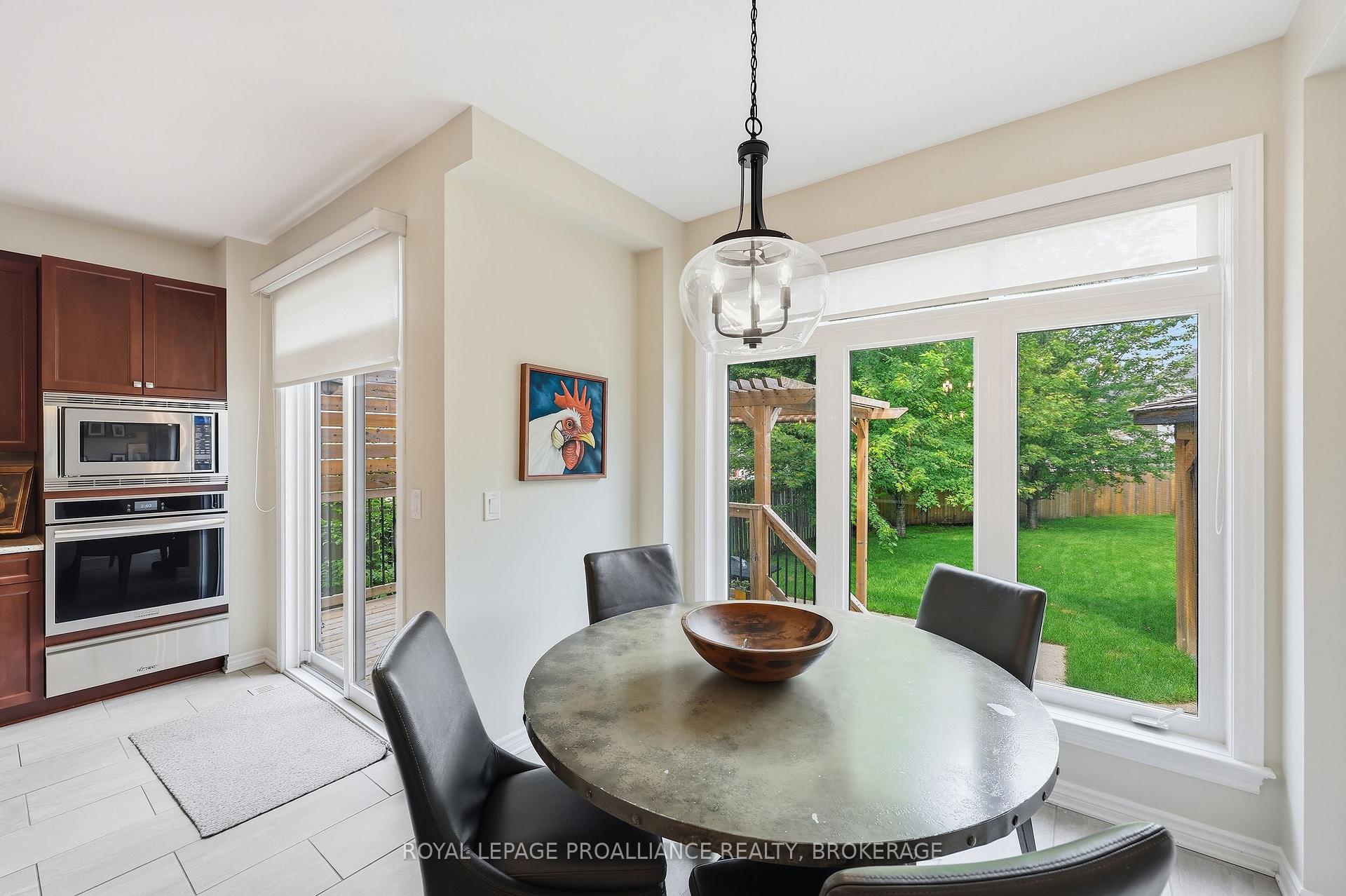 Photo 14 of 654 Fieldstone Drive, Kingston, Kingston East (Incl Barret Crt) — HOMEH