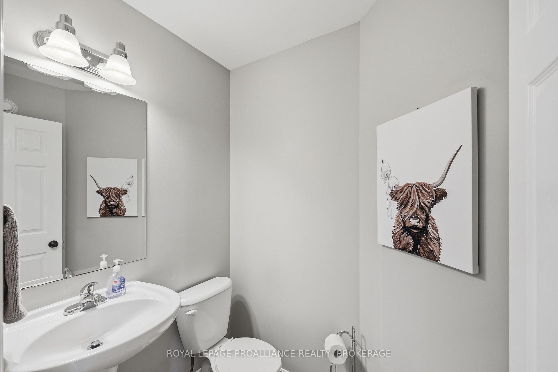 Photo 18 of 654 Fieldstone Drive, Kingston, Kingston East (Incl Barret Crt) — HOMEH