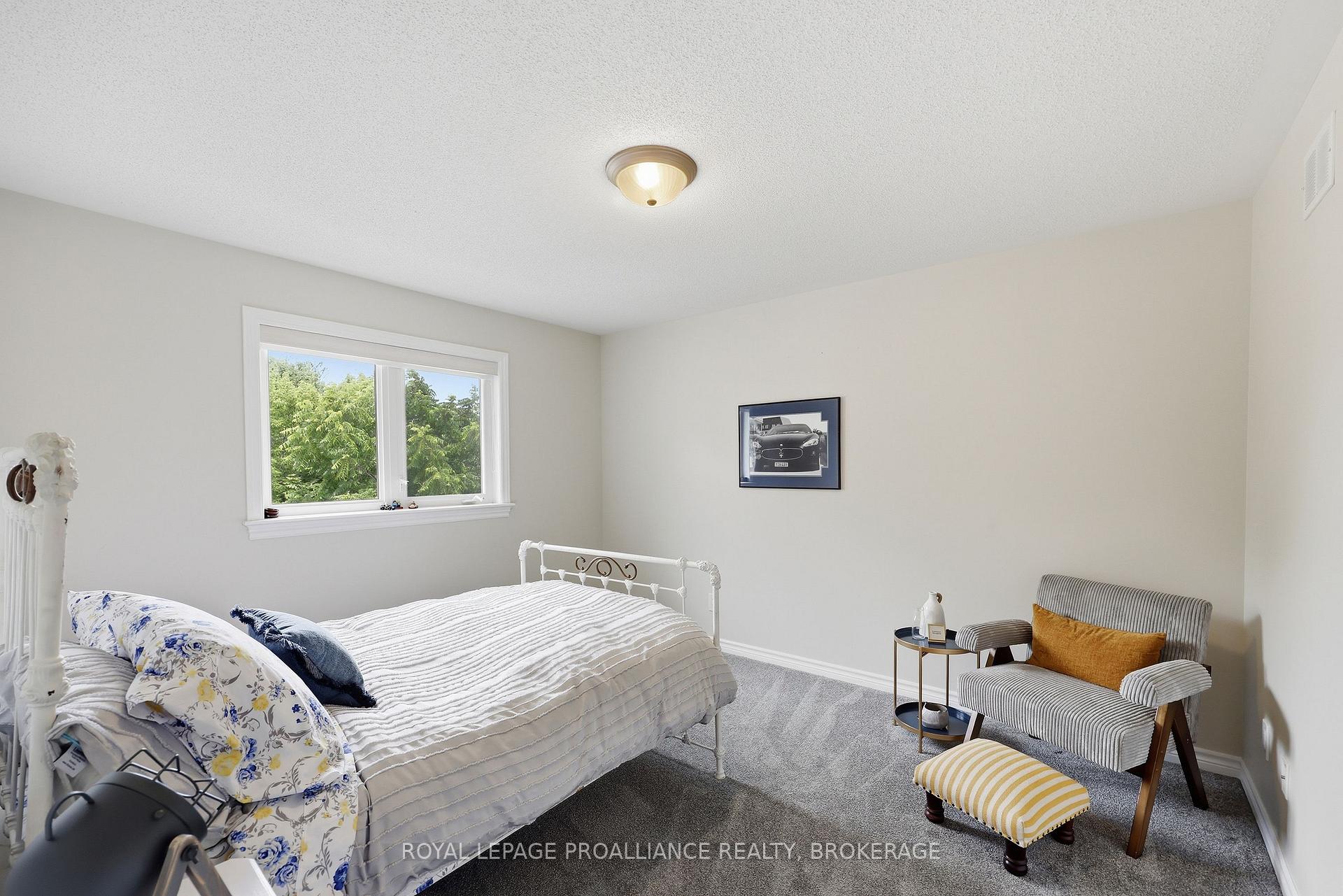 Photo 33 of 654 Fieldstone Drive, Kingston, Kingston East (Incl Barret Crt) — HOMEH