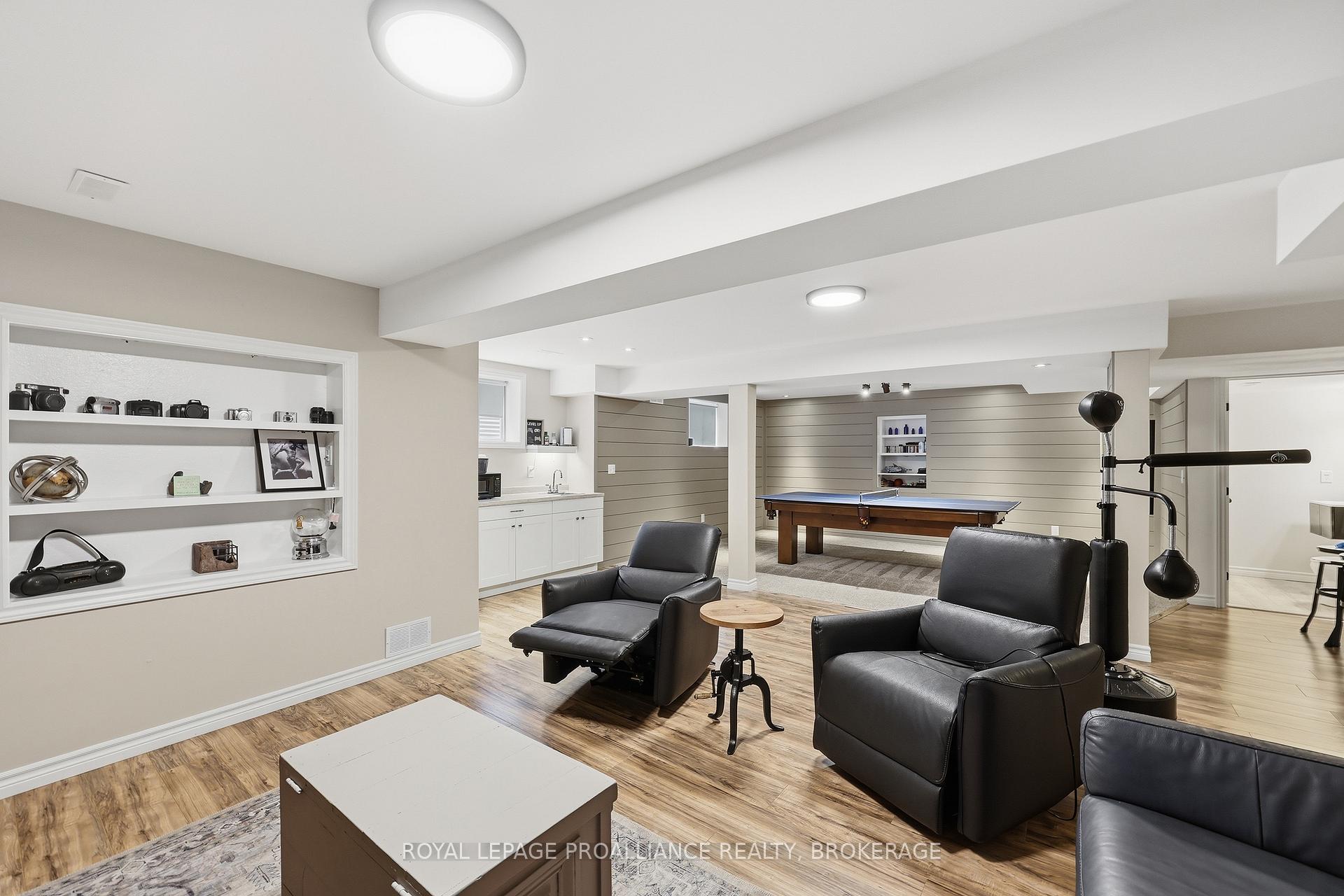 Photo 37 of 654 Fieldstone Drive, Kingston, Kingston East (Incl Barret Crt) — HOMEH