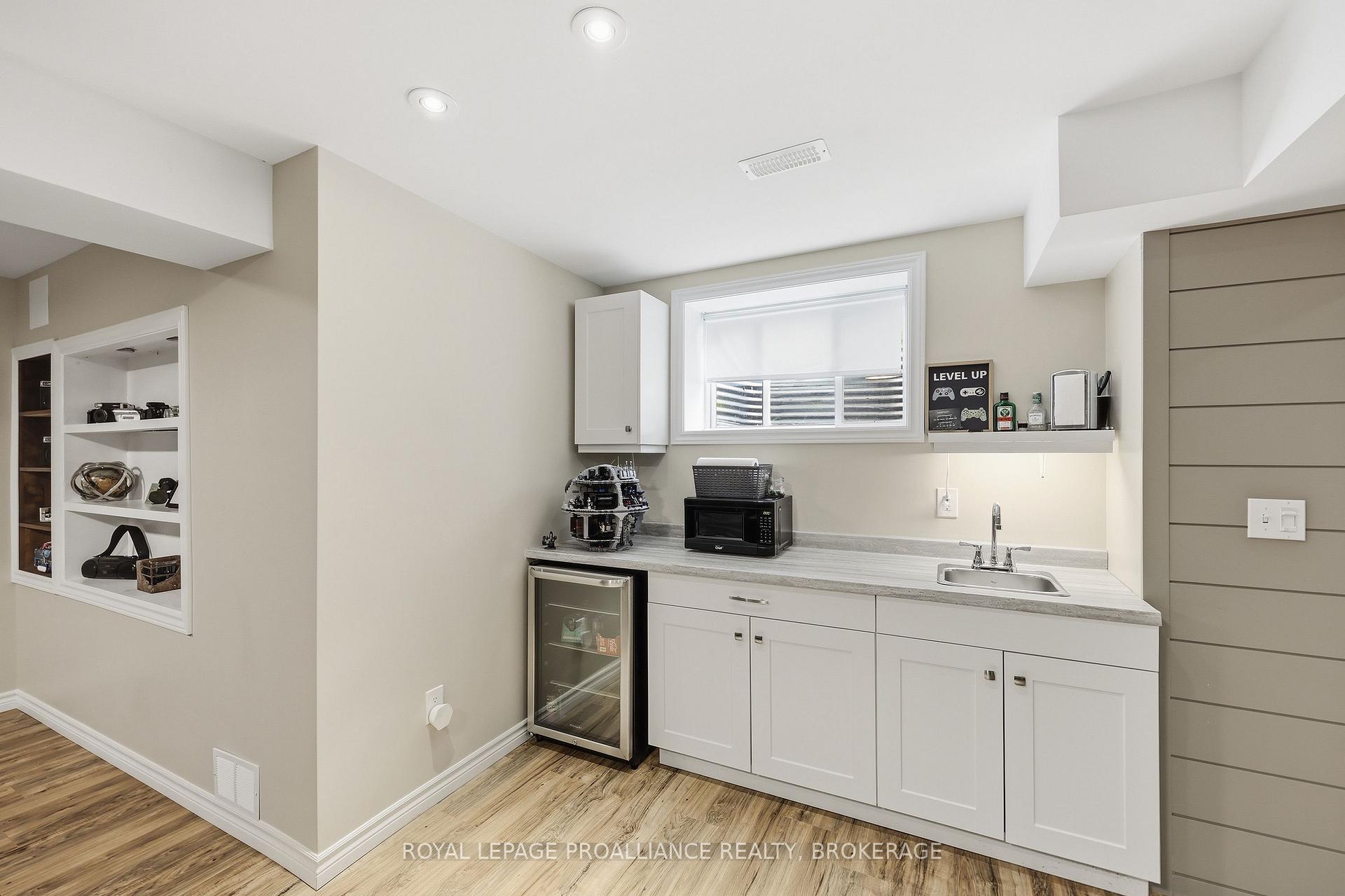 Photo 39 of 654 Fieldstone Drive, Kingston, Kingston East (Incl Barret Crt) — HOMEH