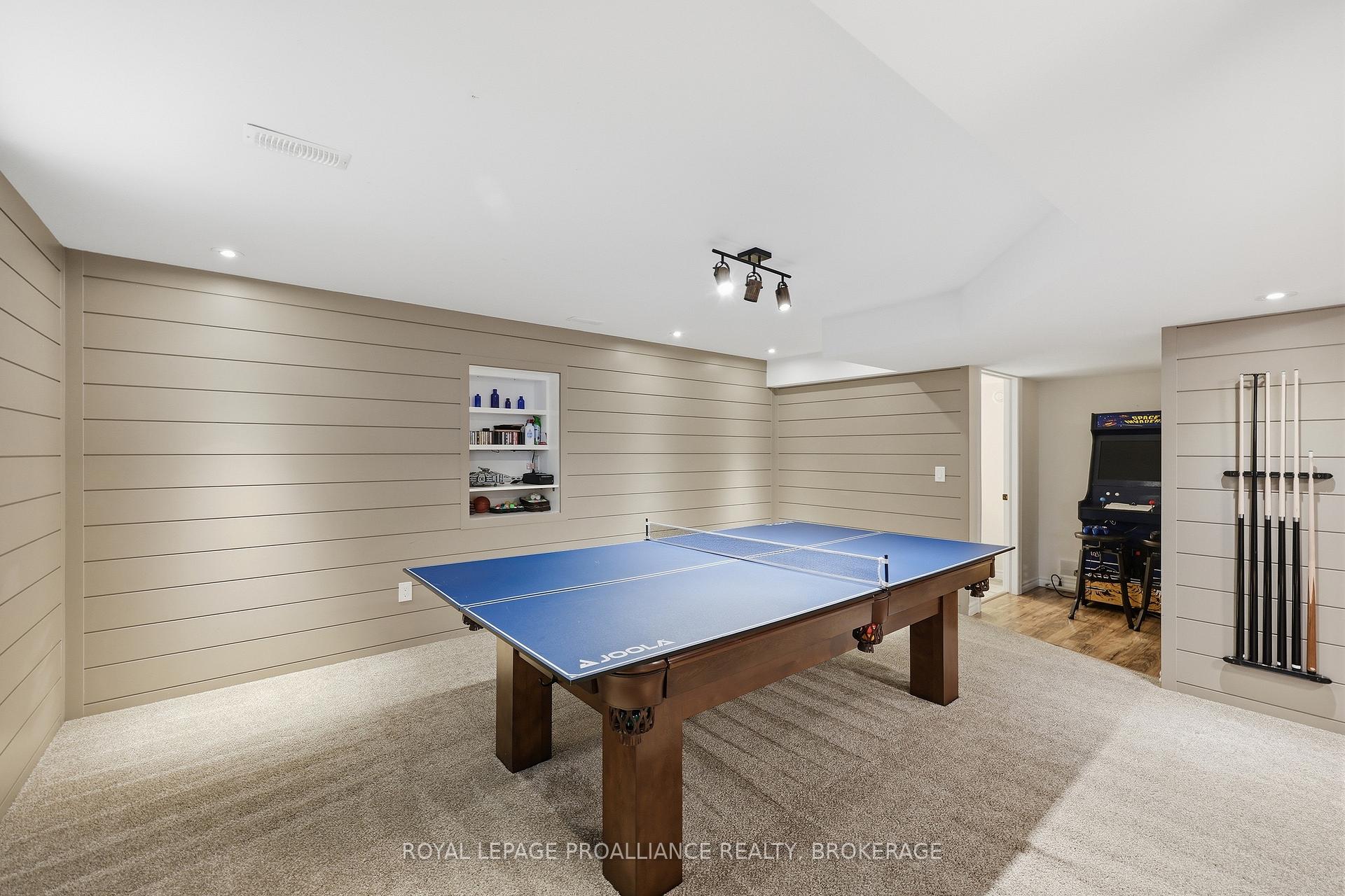 Photo 40 of 654 Fieldstone Drive, Kingston, Kingston East (Incl Barret Crt) — HOMEH