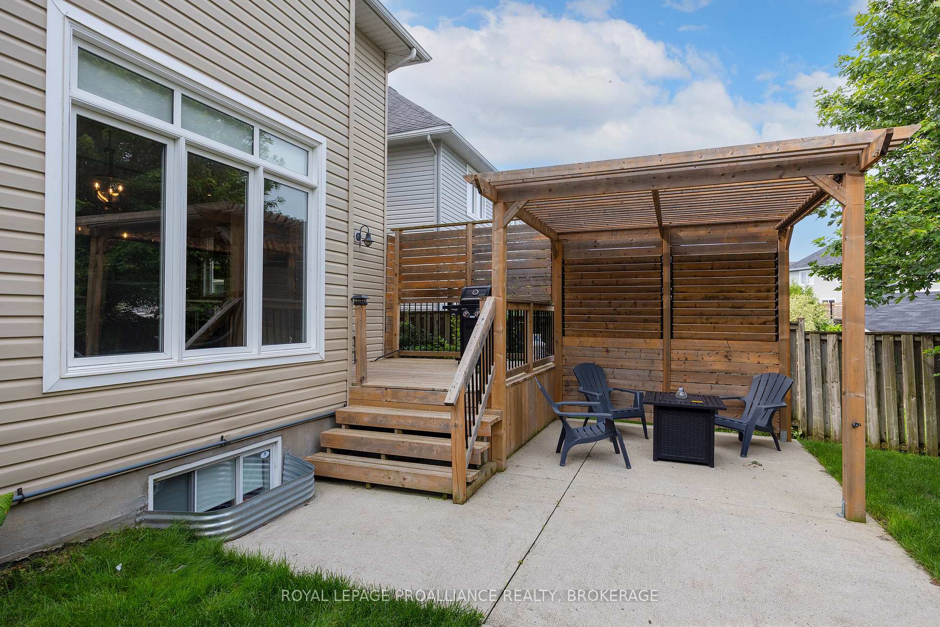 Photo 46 of 654 Fieldstone Drive, Kingston, Kingston East (Incl Barret Crt) — HOMEH