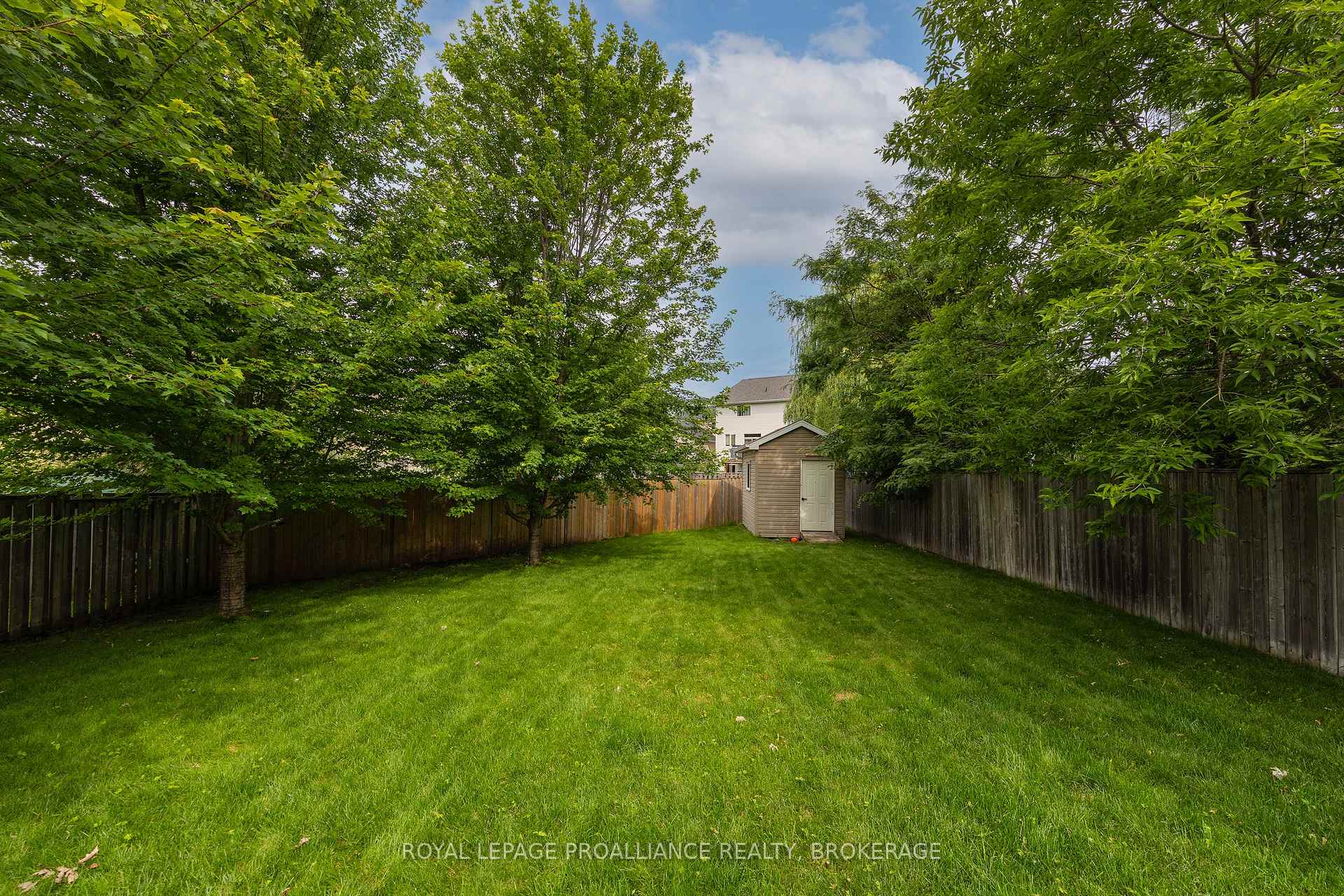 Photo 49 of 654 Fieldstone Drive, Kingston, Kingston East (Incl Barret Crt) — HOMEH
