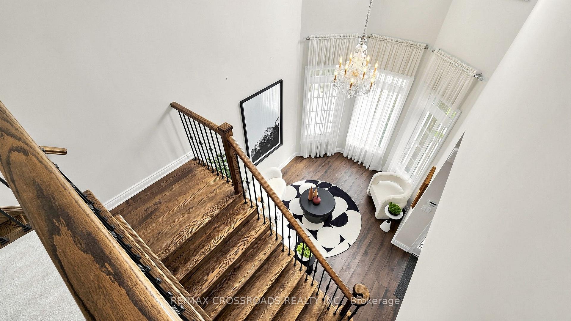 Photo 3 of 18 Beckett Avenue, Markham, Berczy — HOMEH