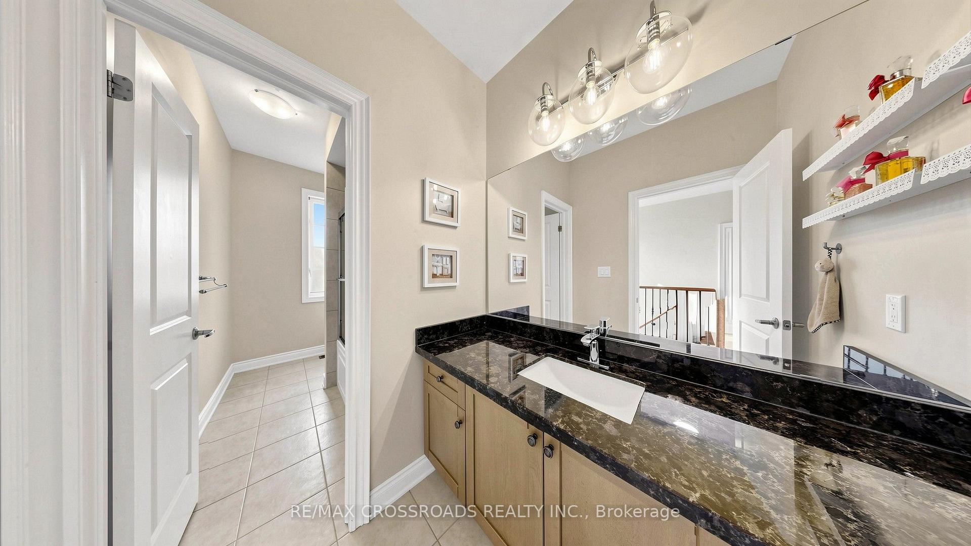 Photo 35 of 18 Beckett Avenue, Markham, Berczy — HOMEH