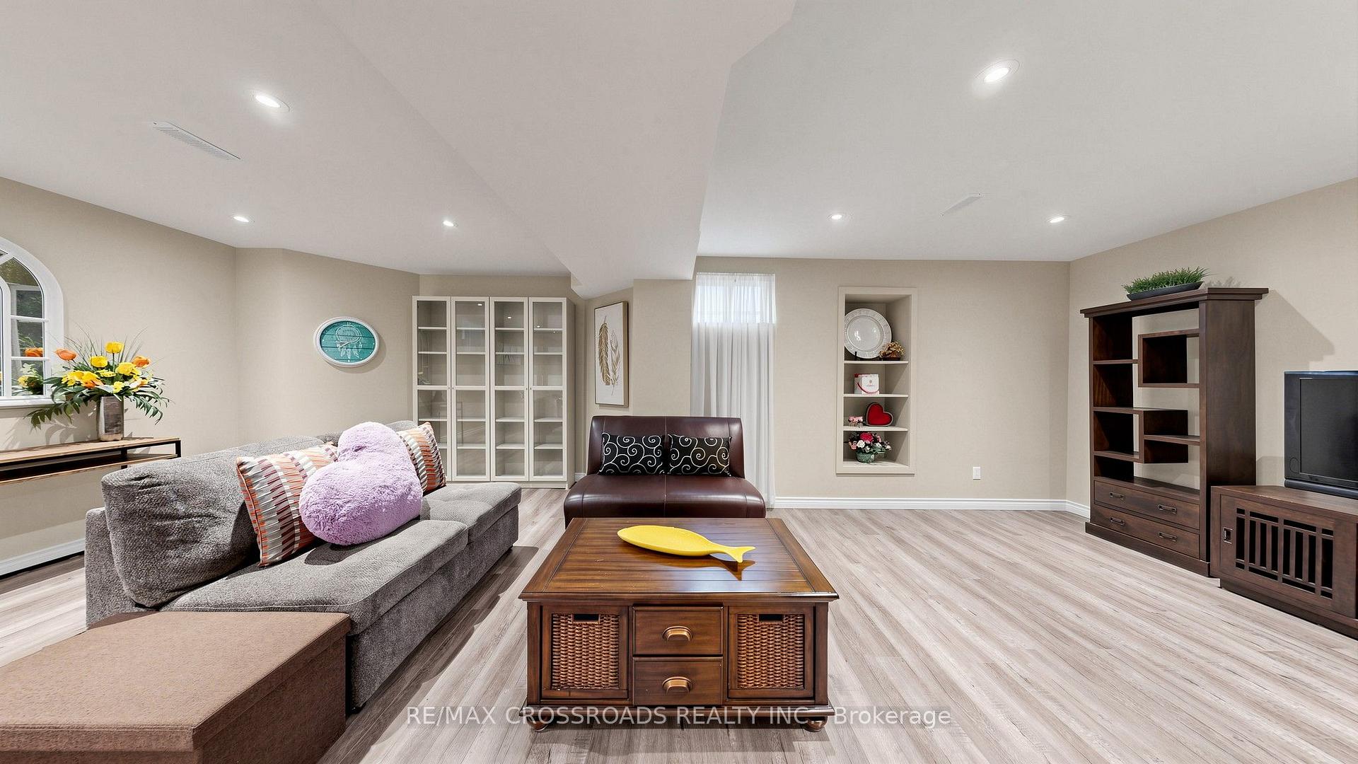 Photo 36 of 18 Beckett Avenue, Markham, Berczy — HOMEH