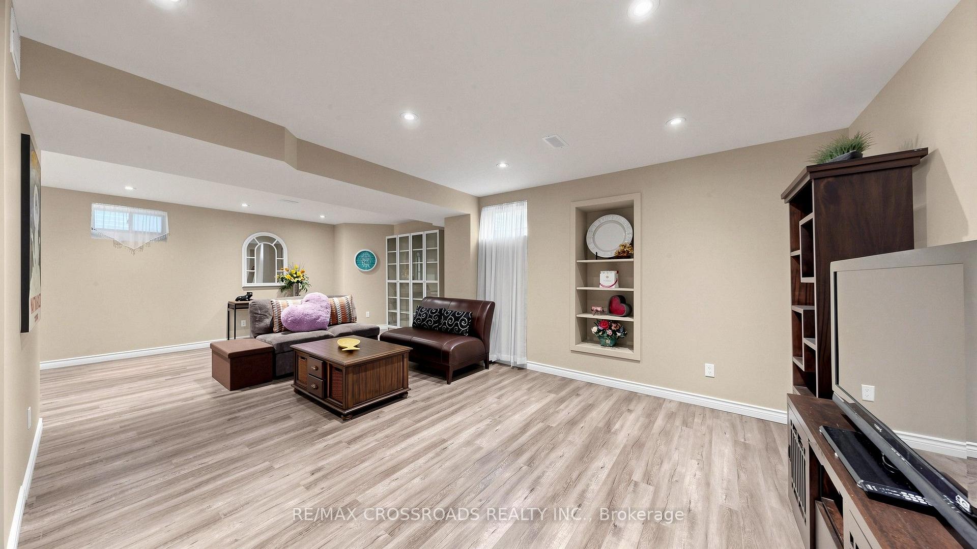 Photo 37 of 18 Beckett Avenue, Markham, Berczy — HOMEH