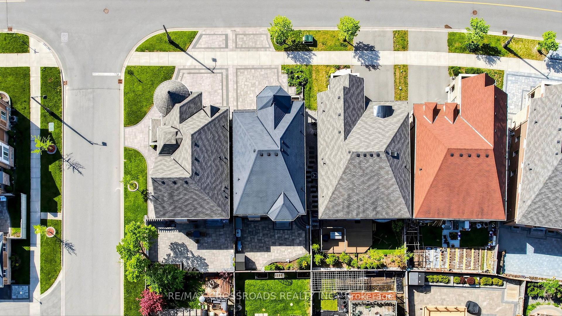 Photo 48 of 18 Beckett Avenue, Markham, Berczy — HOMEH