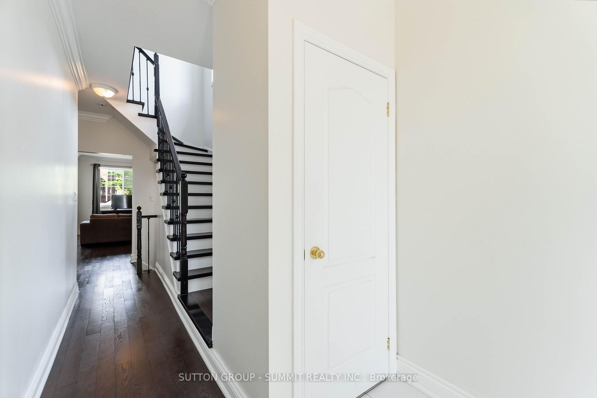 Photo 3 of 74 Cole Street, Hamilton, Waterdown — HOMEH