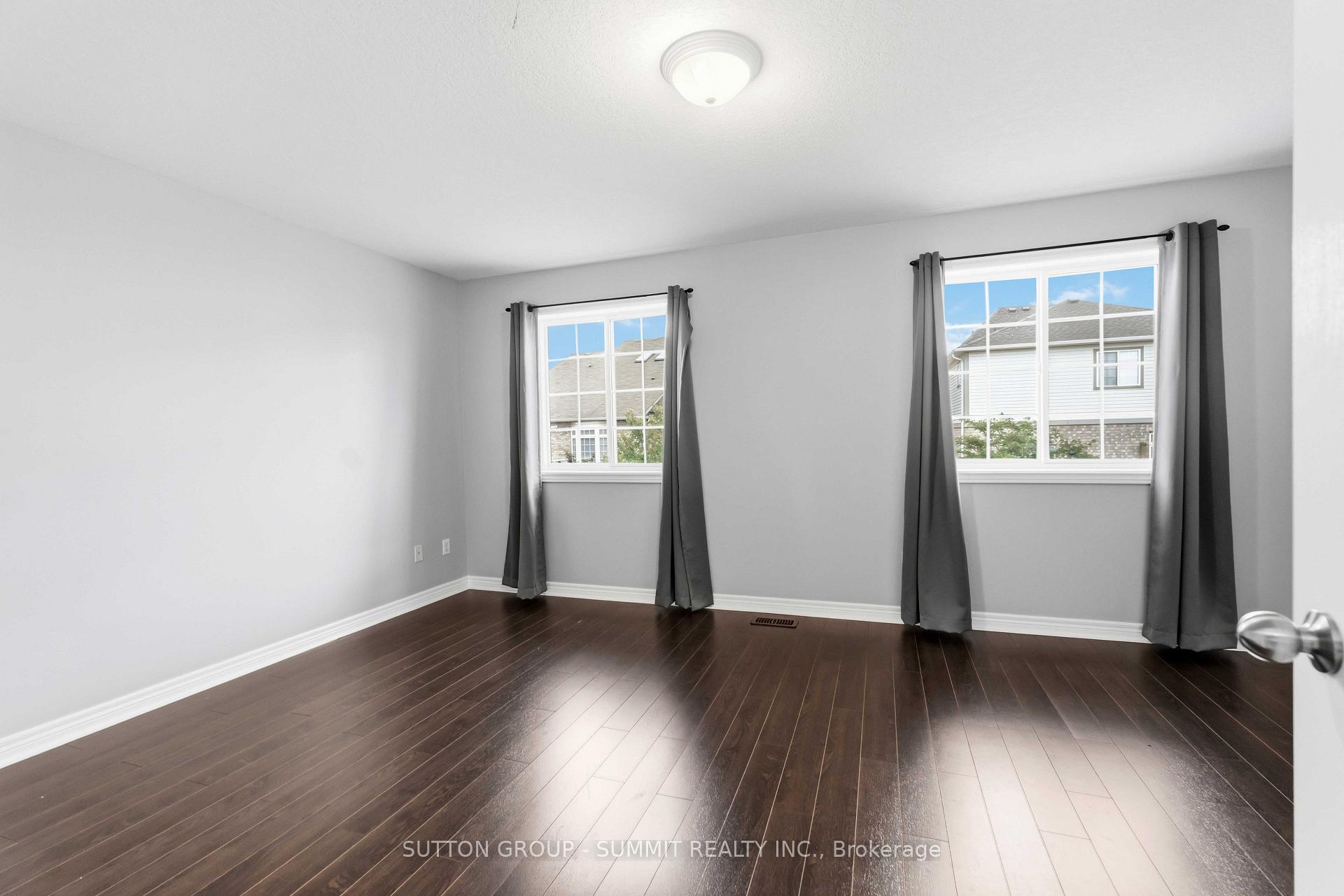 Photo 12 of 74 Cole Street, Hamilton, Waterdown — HOMEH
