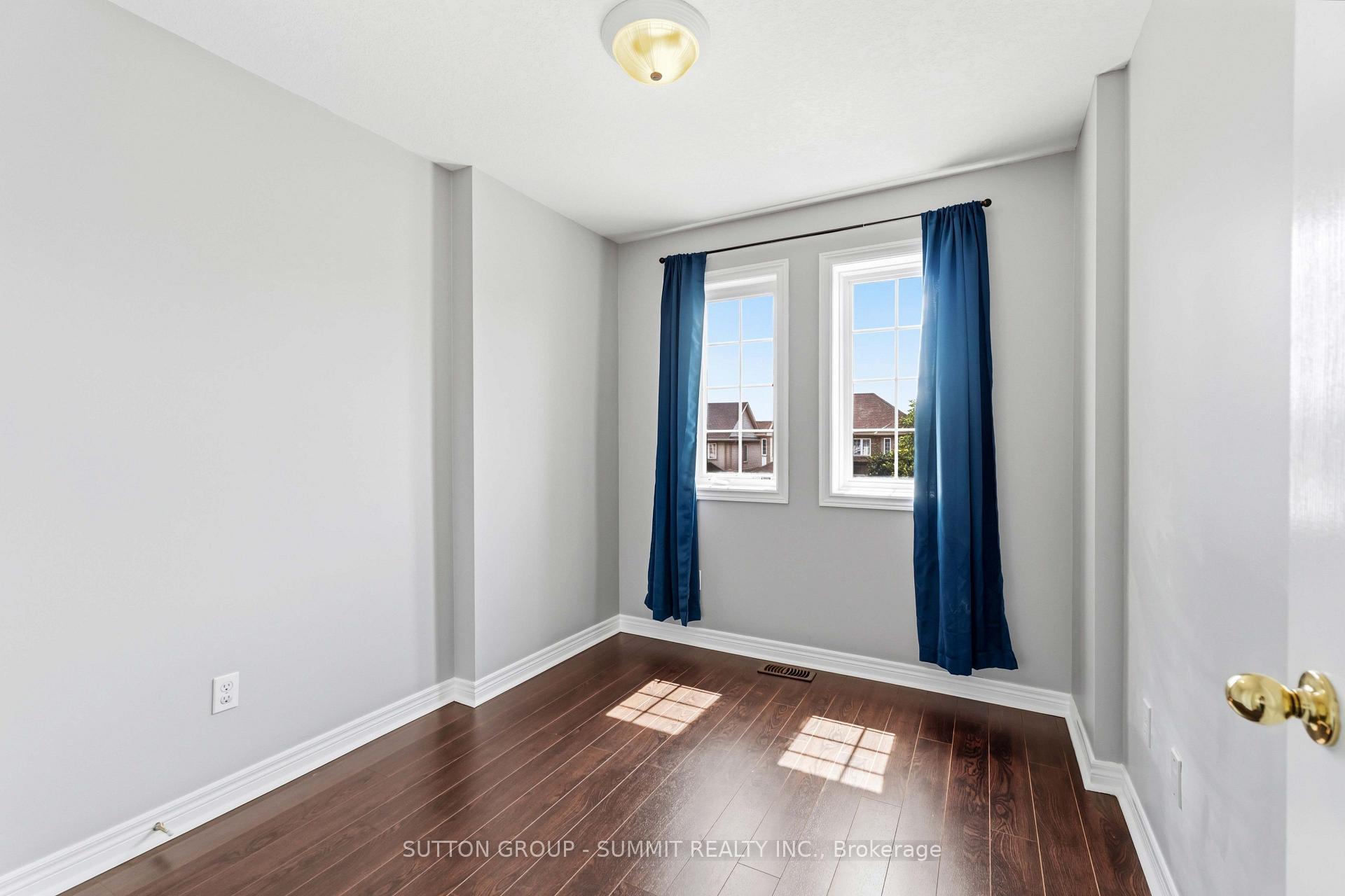 Photo 17 of 74 Cole Street, Hamilton, Waterdown — HOMEH