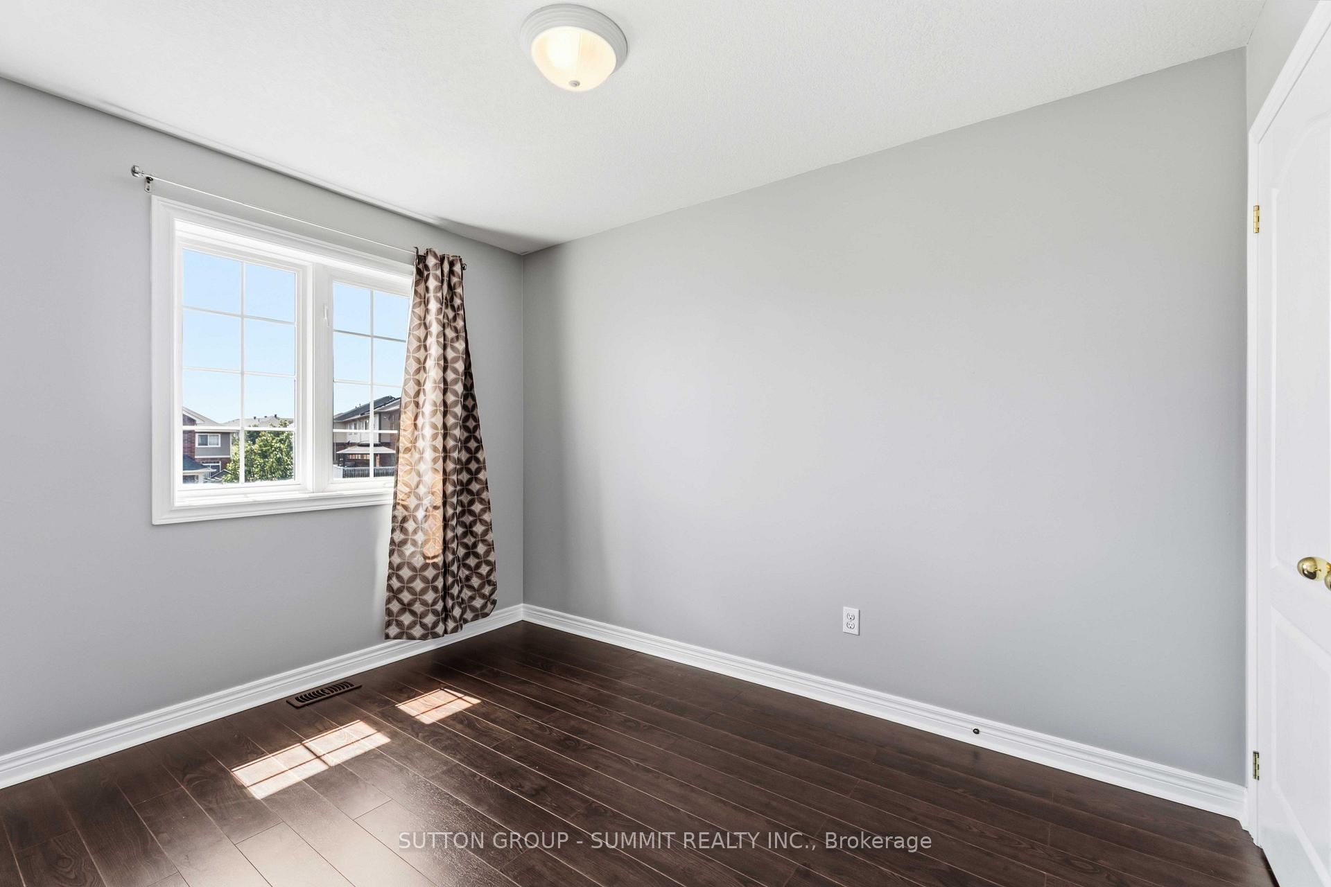 Photo 19 of 74 Cole Street, Hamilton, Waterdown — HOMEH