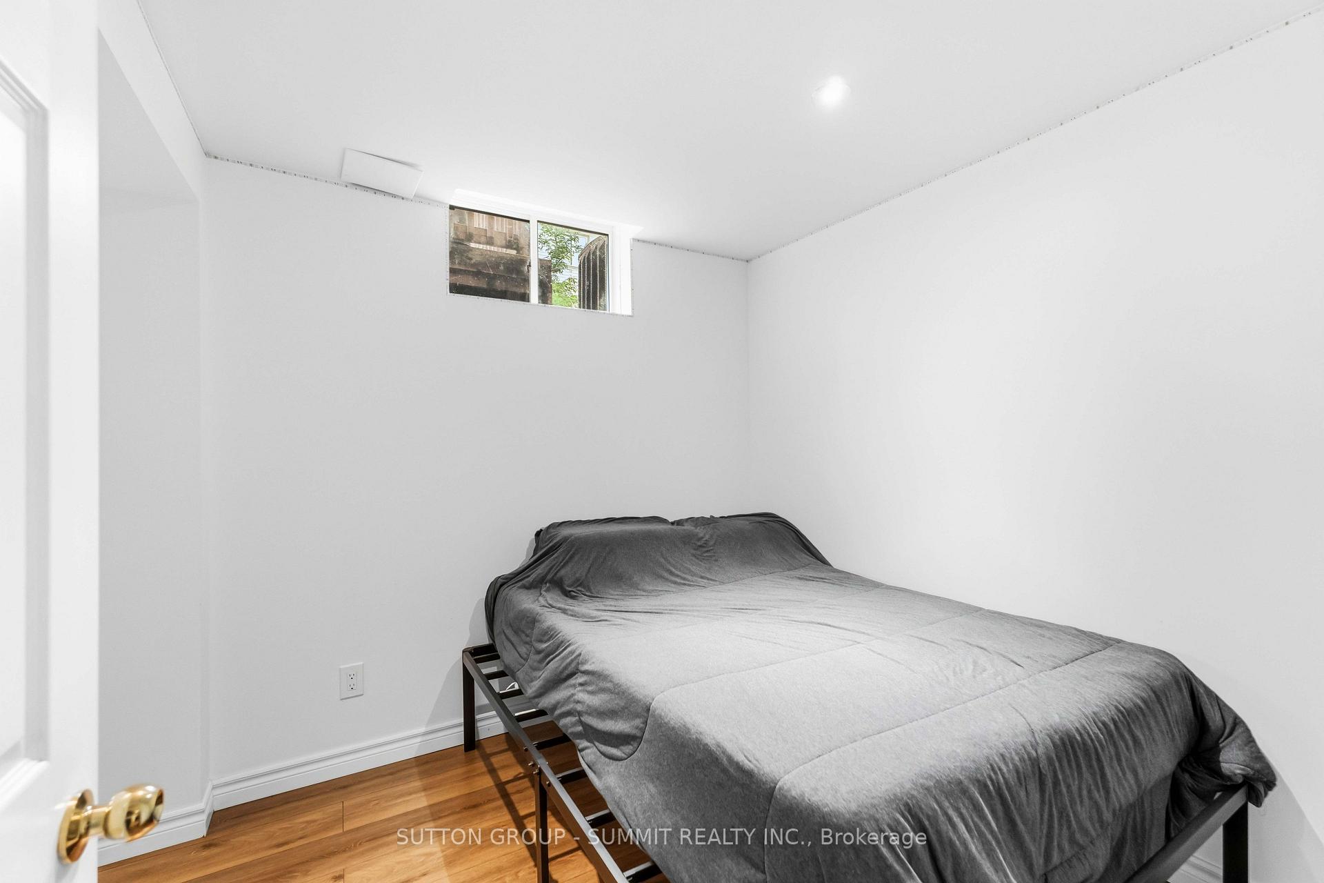 Photo 23 of 74 Cole Street, Hamilton, Waterdown — HOMEH