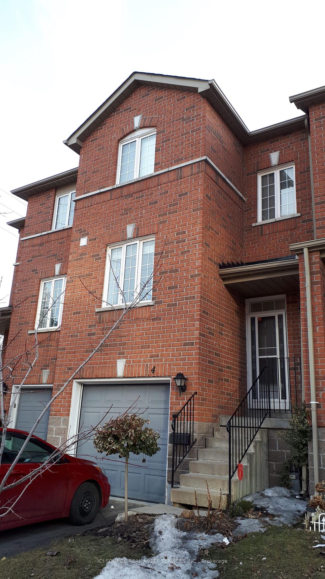 Photo 1 of Unit 4, 120 Railroad Street, Brampton, Downtown Brampton — HOMEH