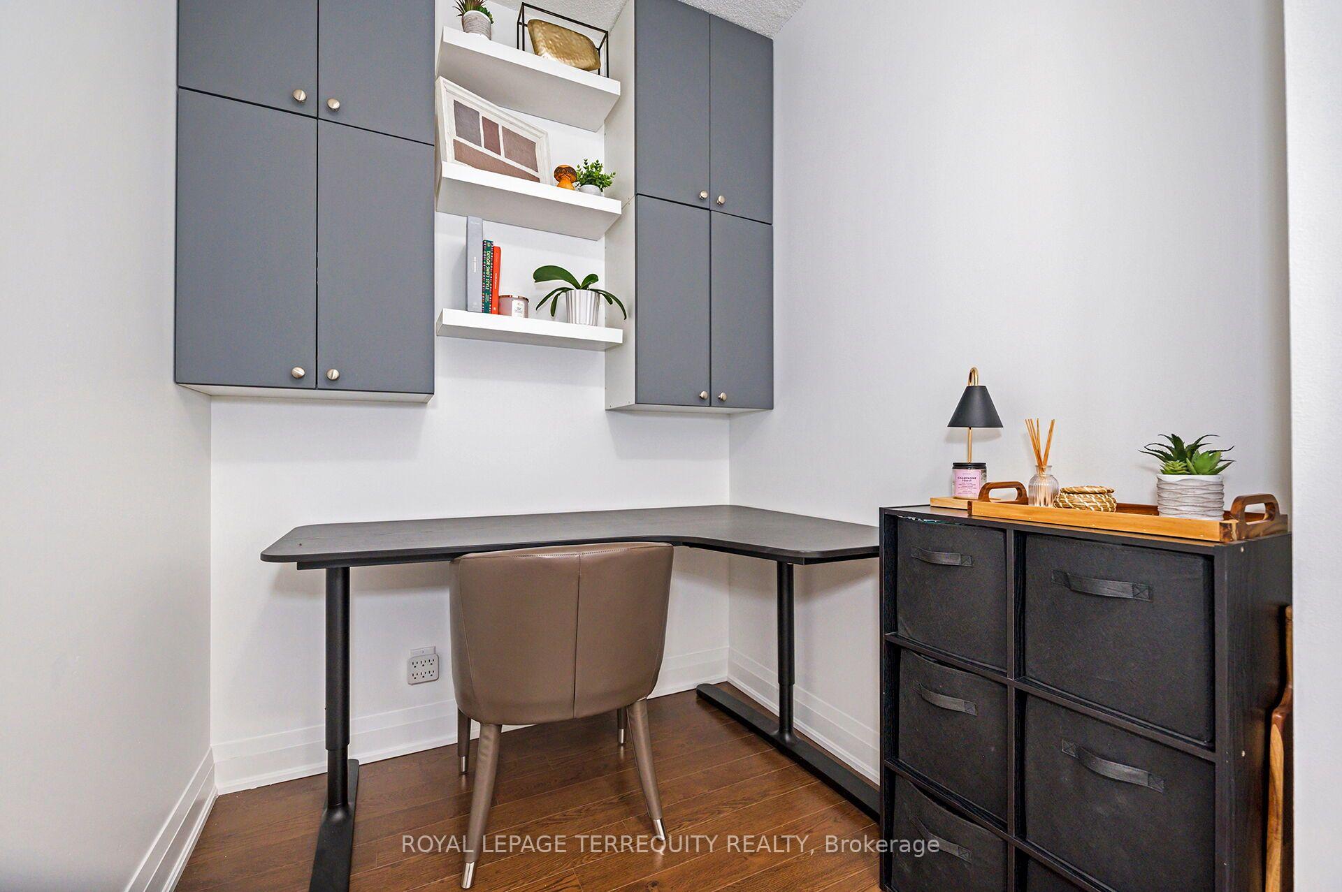 Photo 6 of Unit 709, 12 Woodstream Boulevard, Vaughan, Vaughan Grove — HOMEH