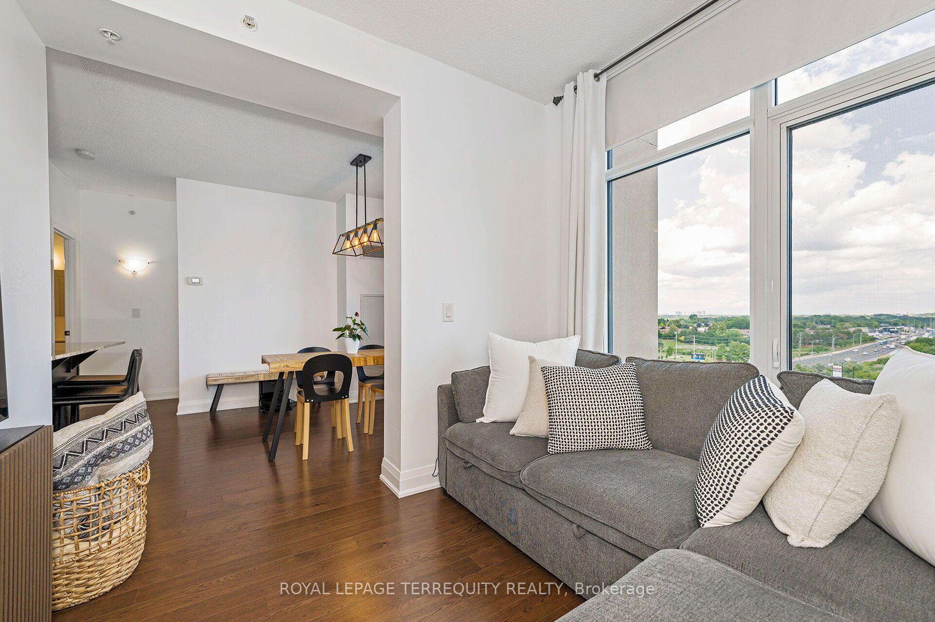 Photo 15 of Unit 709, 12 Woodstream Boulevard, Vaughan, Vaughan Grove — HOMEH