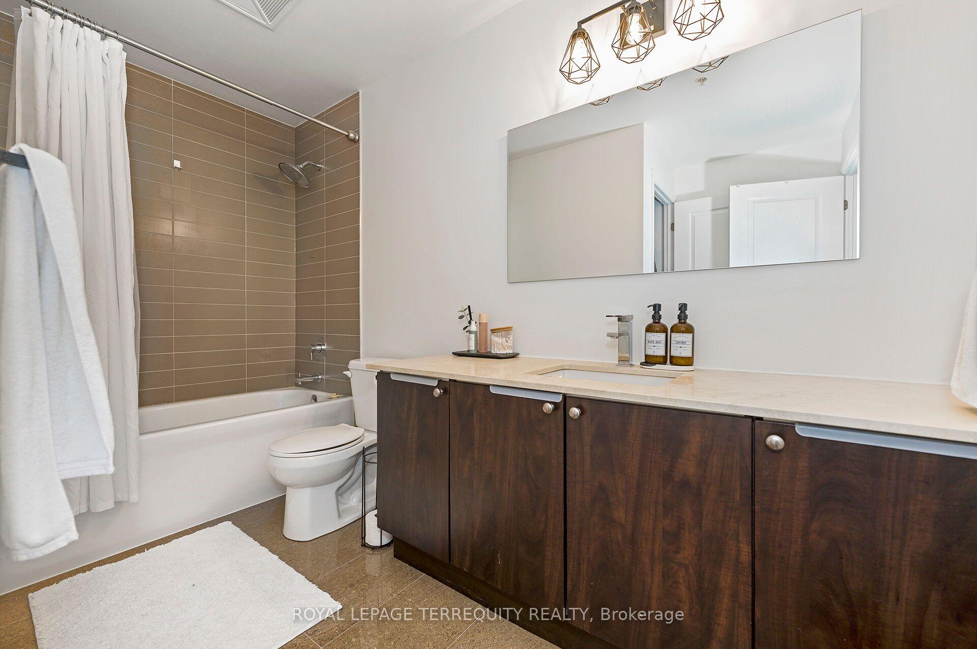 Photo 23 of Unit 709, 12 Woodstream Boulevard, Vaughan, Vaughan Grove — HOMEH