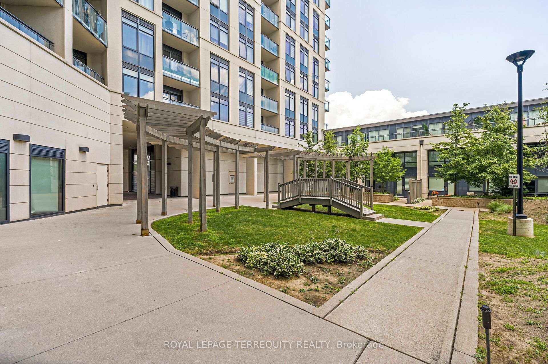Photo 30 of Unit 709, 12 Woodstream Boulevard, Vaughan, Vaughan Grove — HOMEH