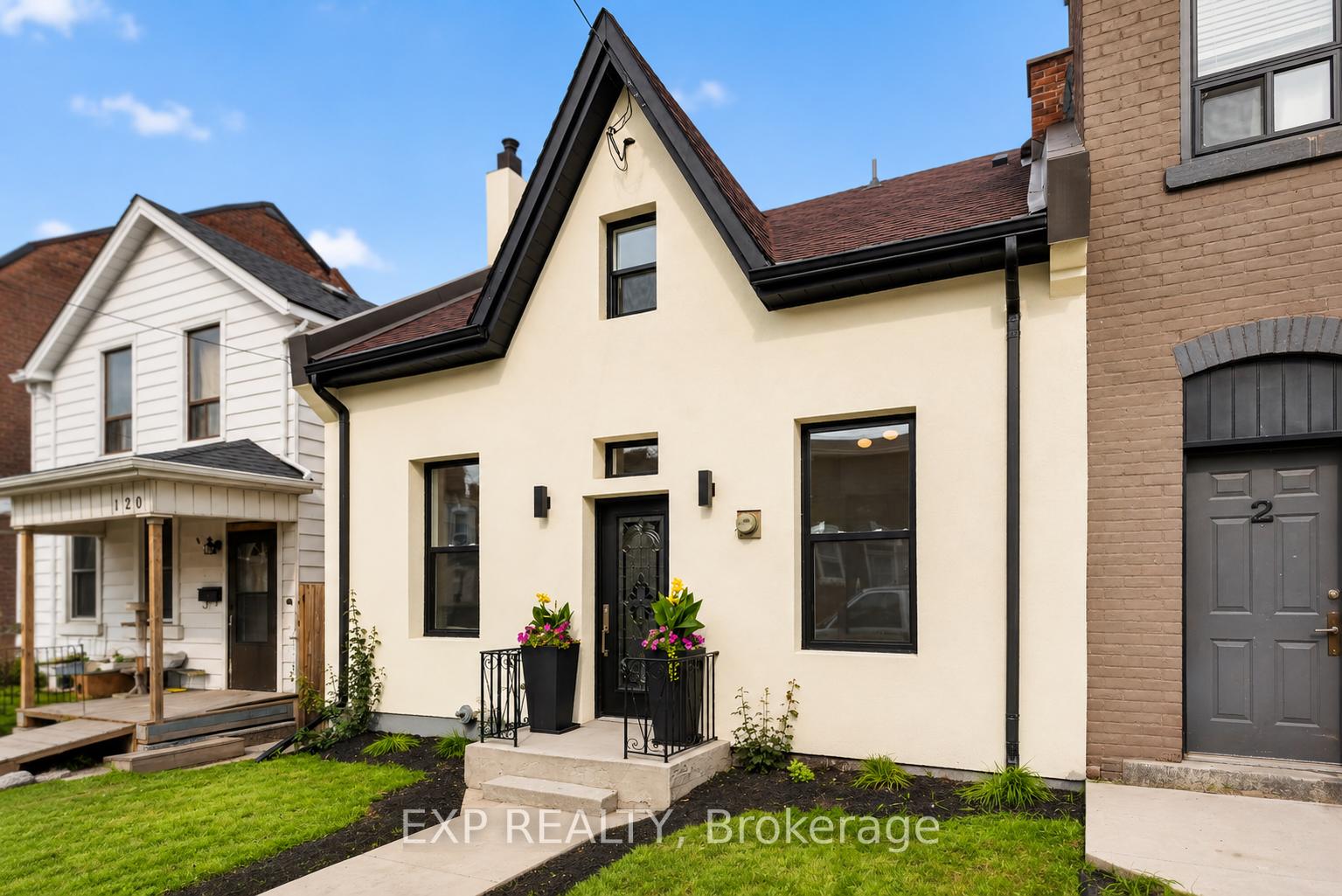 Photo 2 of 118 Cathcart Street N, Hamilton, Beasley — HOMEH