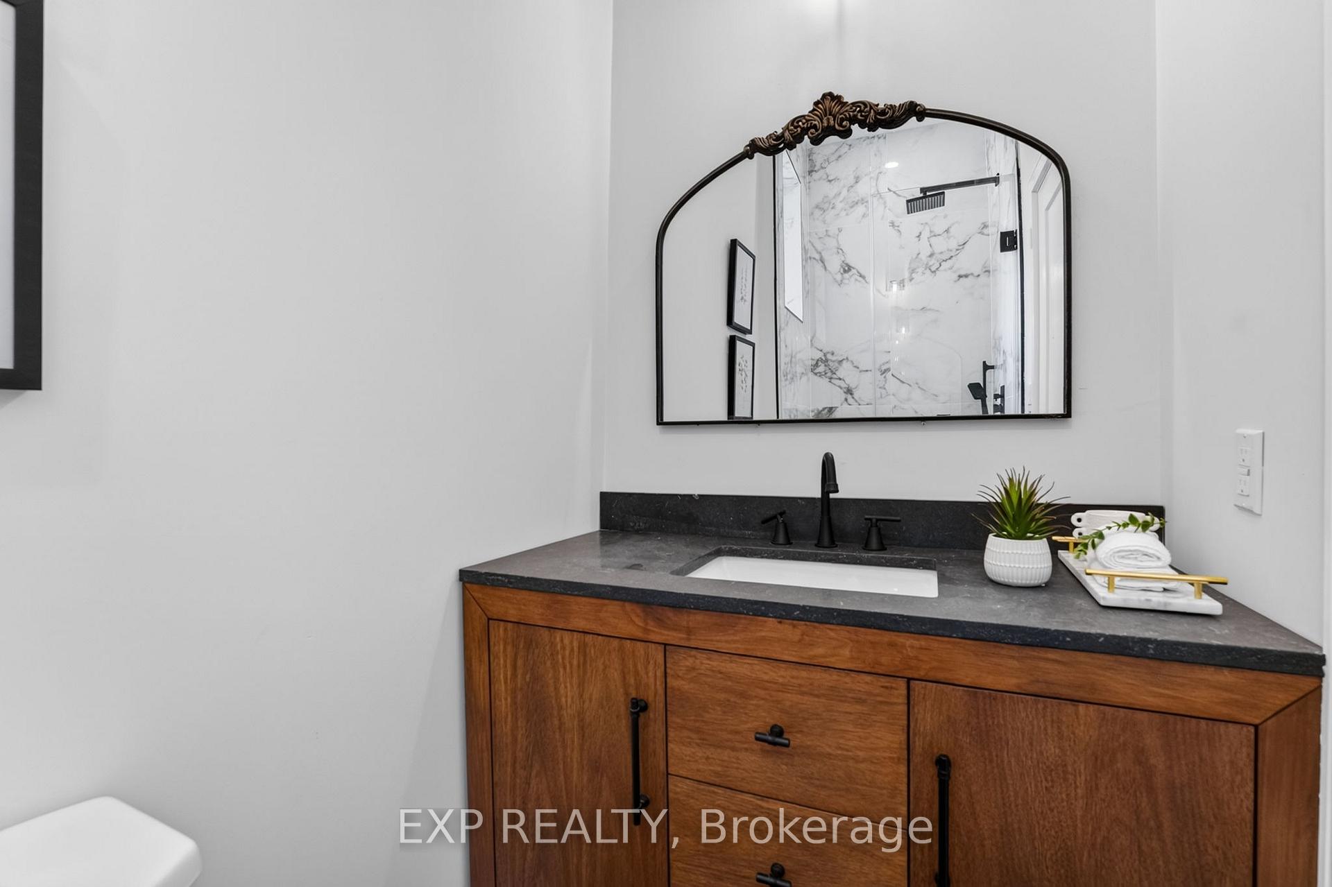 Photo 14 of 118 Cathcart Street N, Hamilton, Beasley — HOMEH