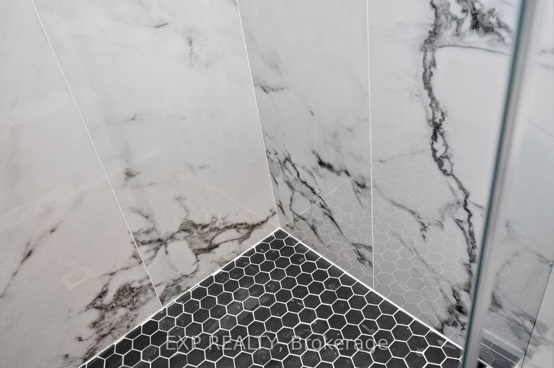 Photo 17 of 118 Cathcart Street N, Hamilton, Beasley — HOMEH