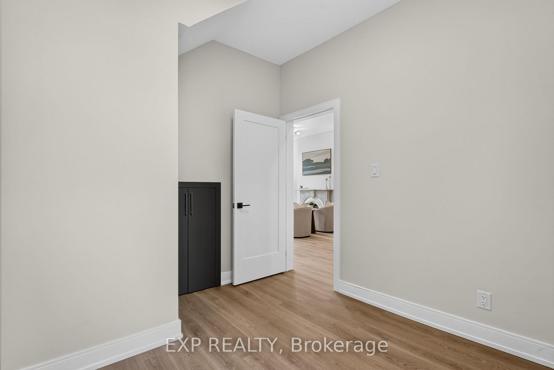 Photo 37 of 118 Cathcart Street N, Hamilton, Beasley — HOMEH