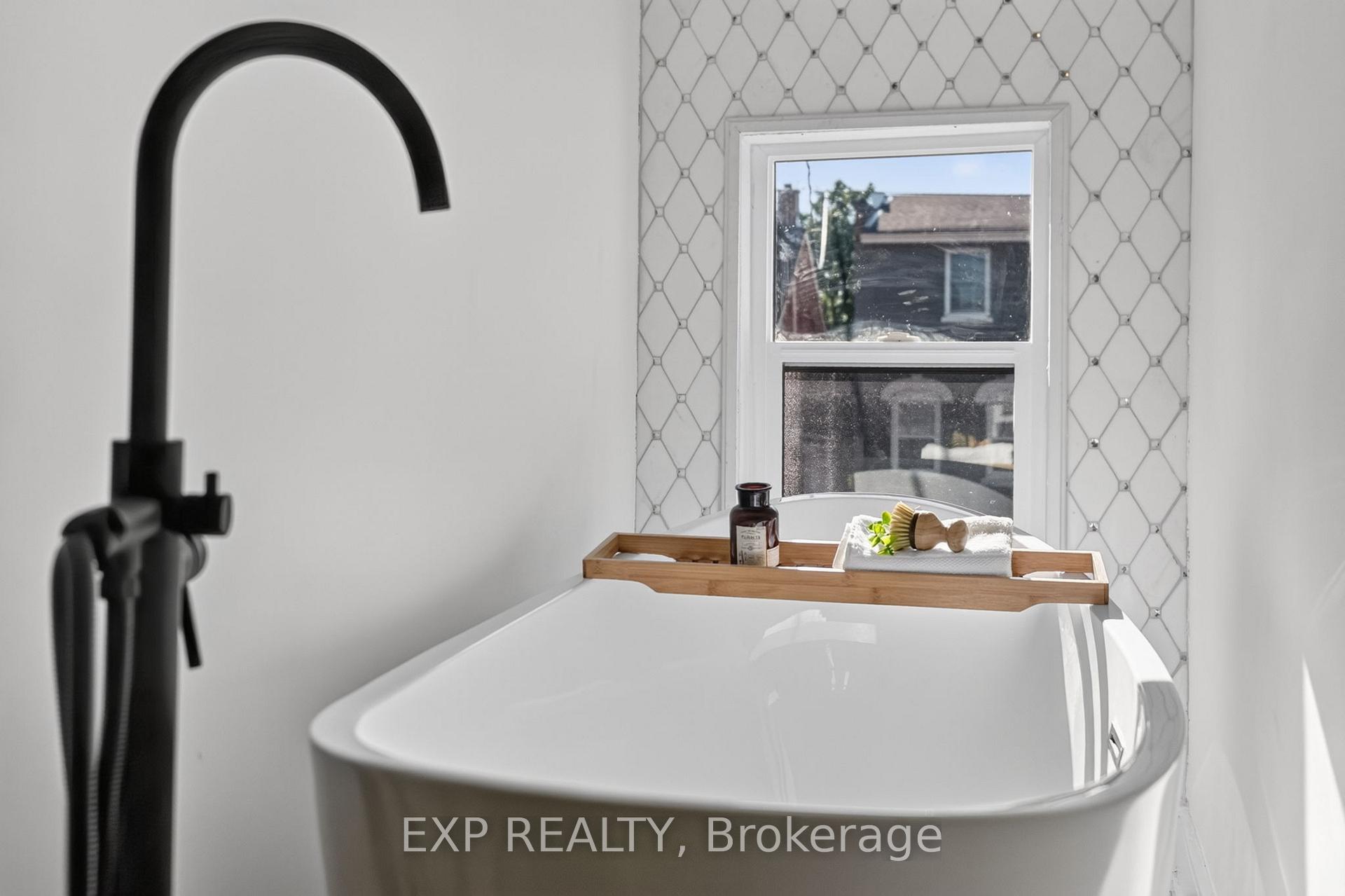 Photo 25 of 118 Cathcart Street N, Hamilton, Beasley — HOMEH