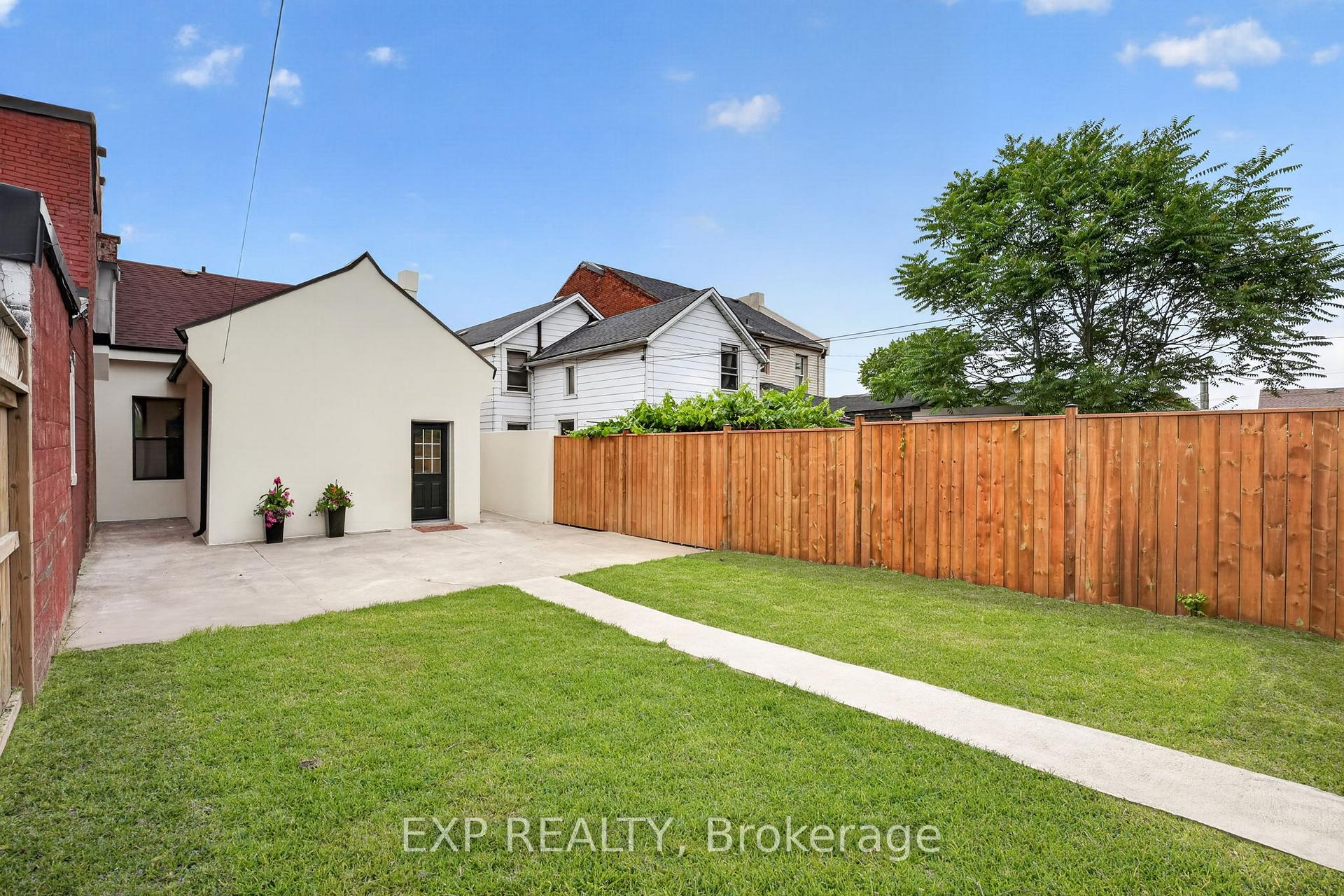Photo 47 of 118 Cathcart Street N, Hamilton, Beasley — HOMEH