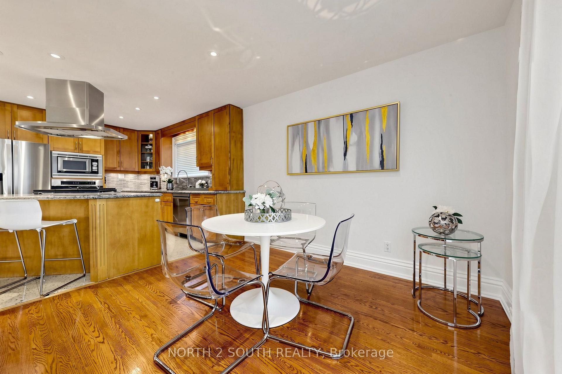 Photo 6 of 263 Thistle Down Boulevard, Etobicoke, Thistletown-Beaumonde Heights — HOMEH