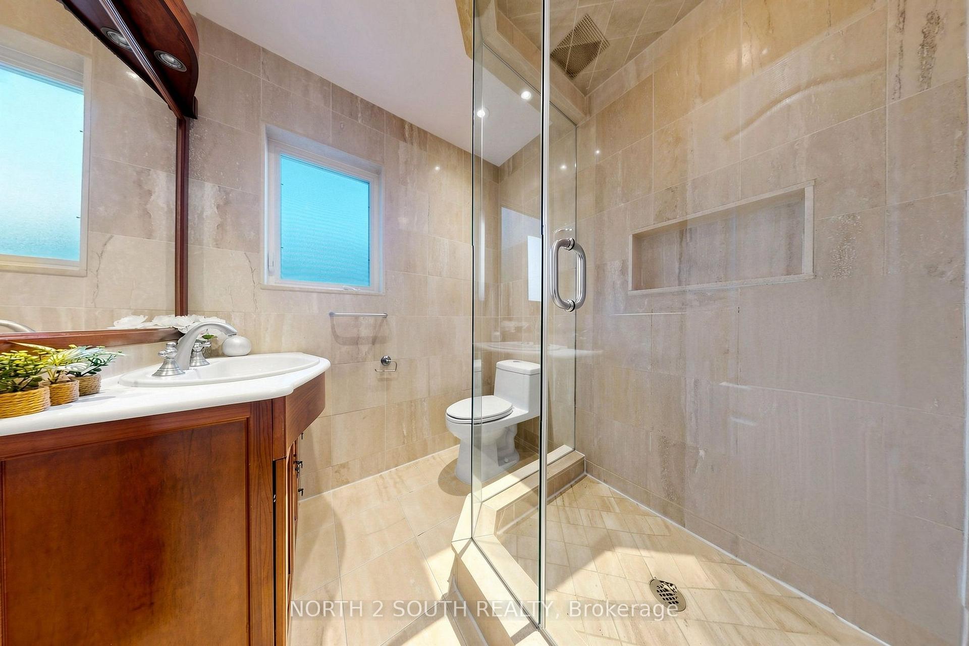 Photo 17 of 263 Thistle Down Boulevard, Etobicoke, Thistletown-Beaumonde Heights — HOMEH