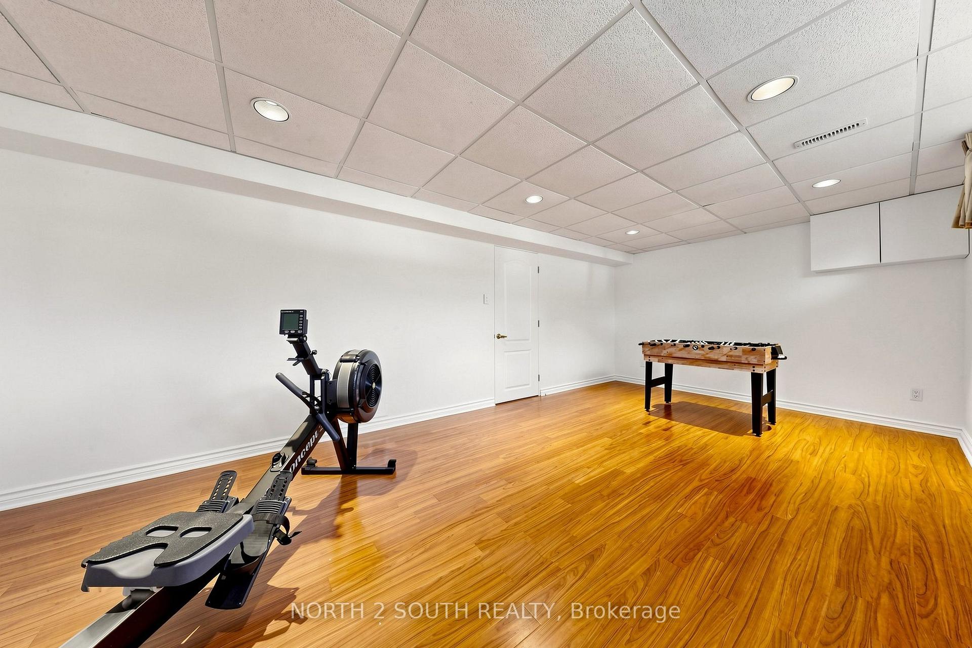 Photo 23 of 263 Thistle Down Boulevard, Etobicoke, Thistletown-Beaumonde Heights — HOMEH