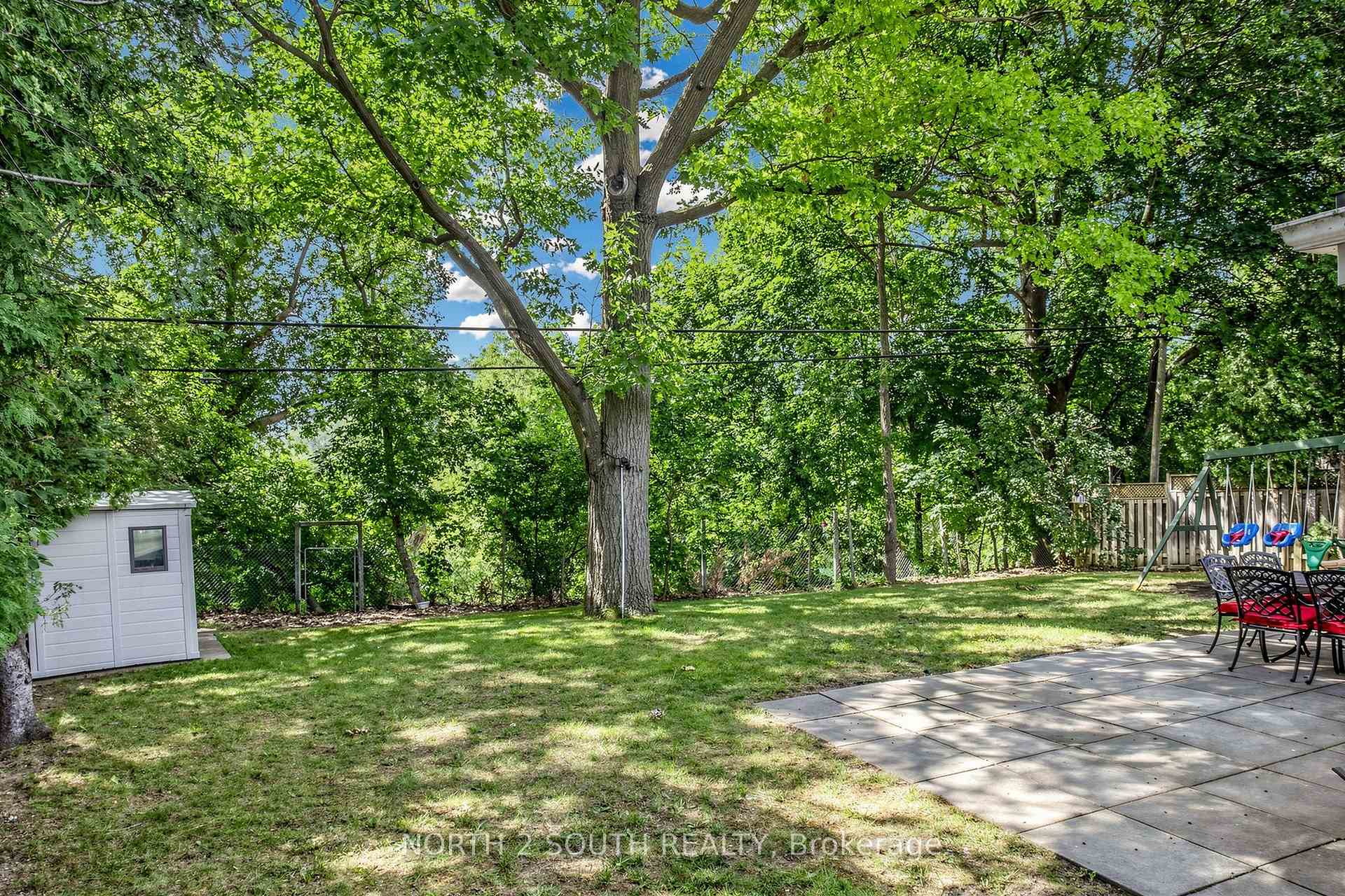 Photo 31 of 263 Thistle Down Boulevard, Etobicoke, Thistletown-Beaumonde Heights — HOMEH