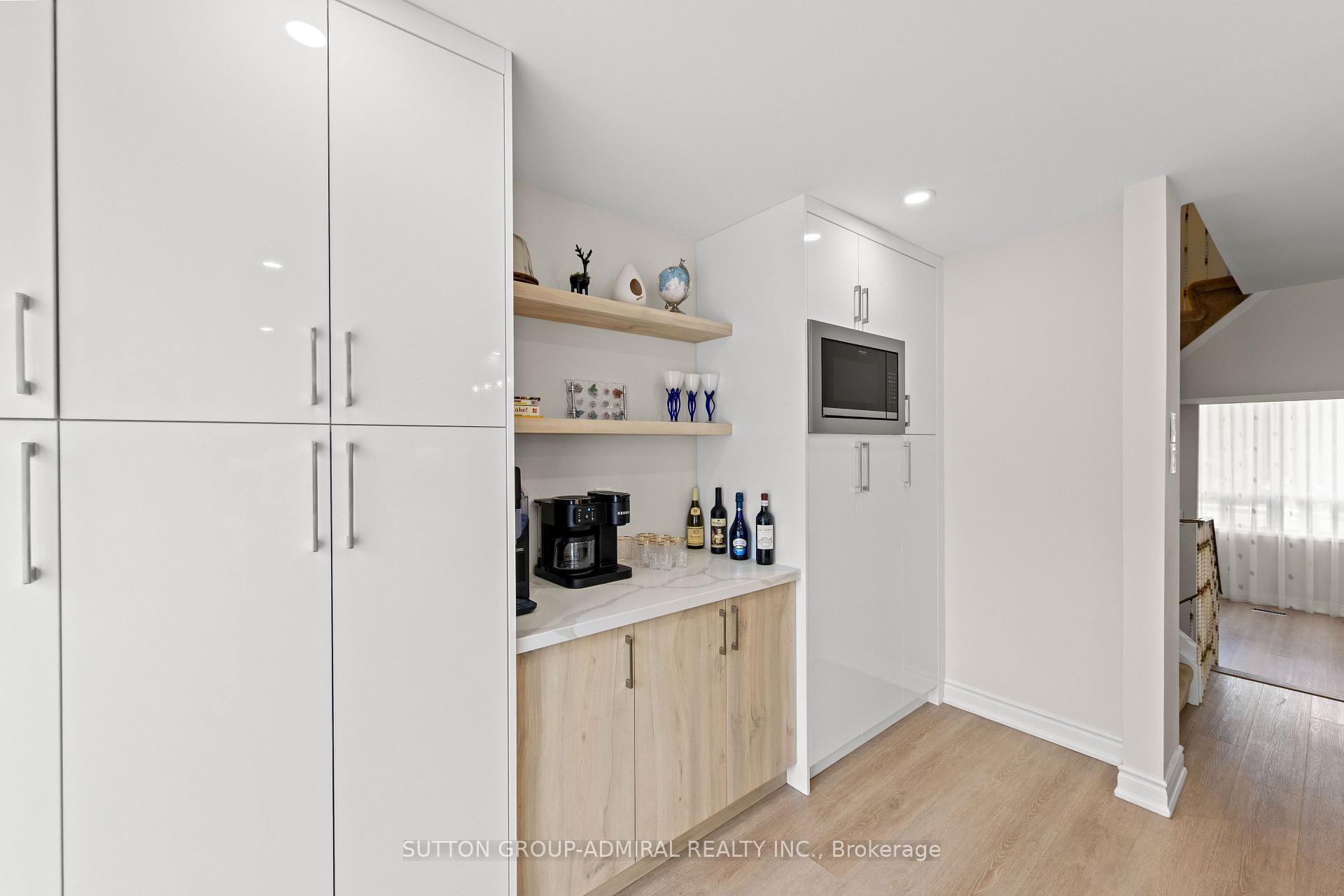 Photo 31 of Unit 7, 45 Poplar Crescent N, Aurora, Aurora Estates — HOMEH