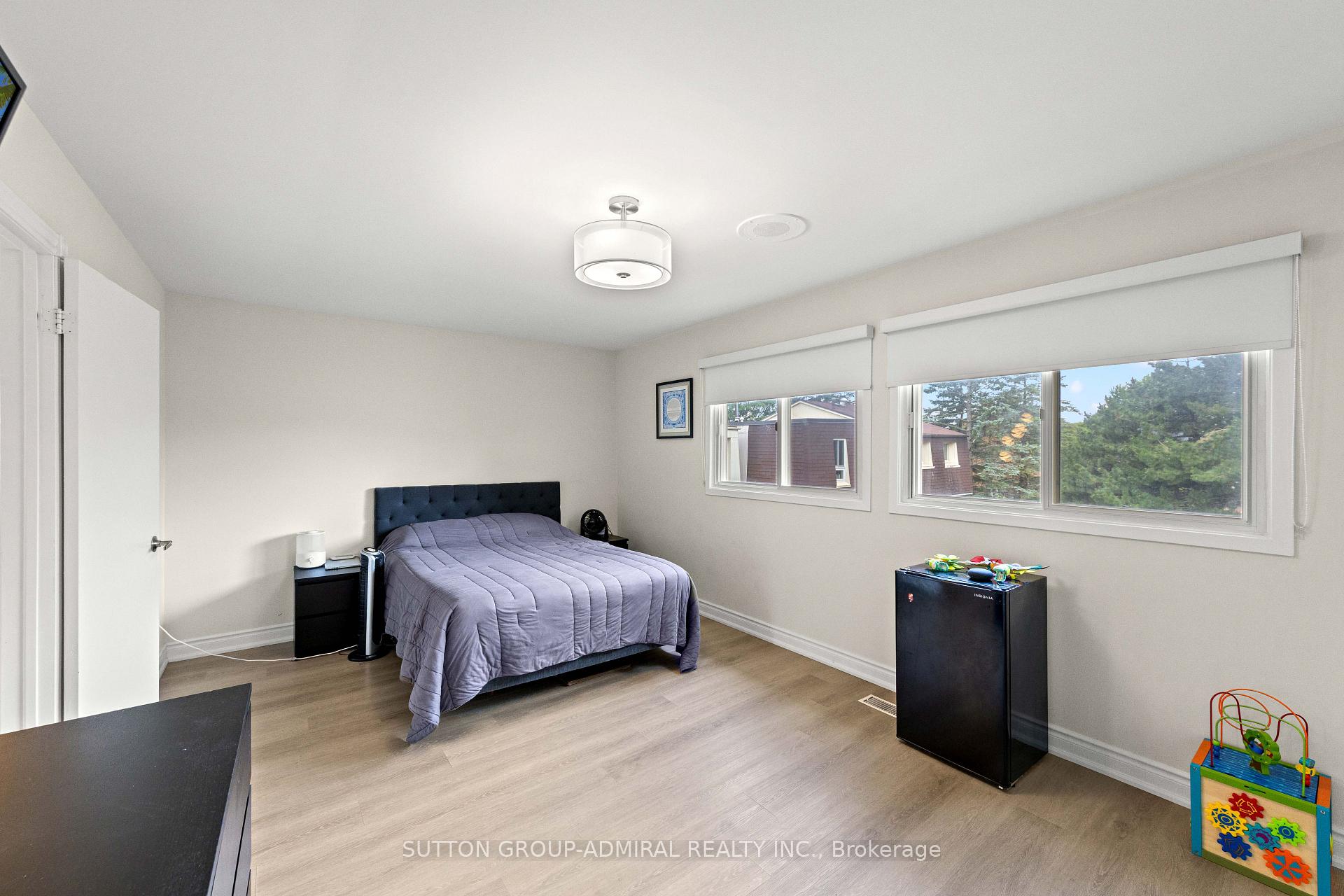 Photo 36 of Unit 7, 45 Poplar Crescent N, Aurora, Aurora Estates — HOMEH