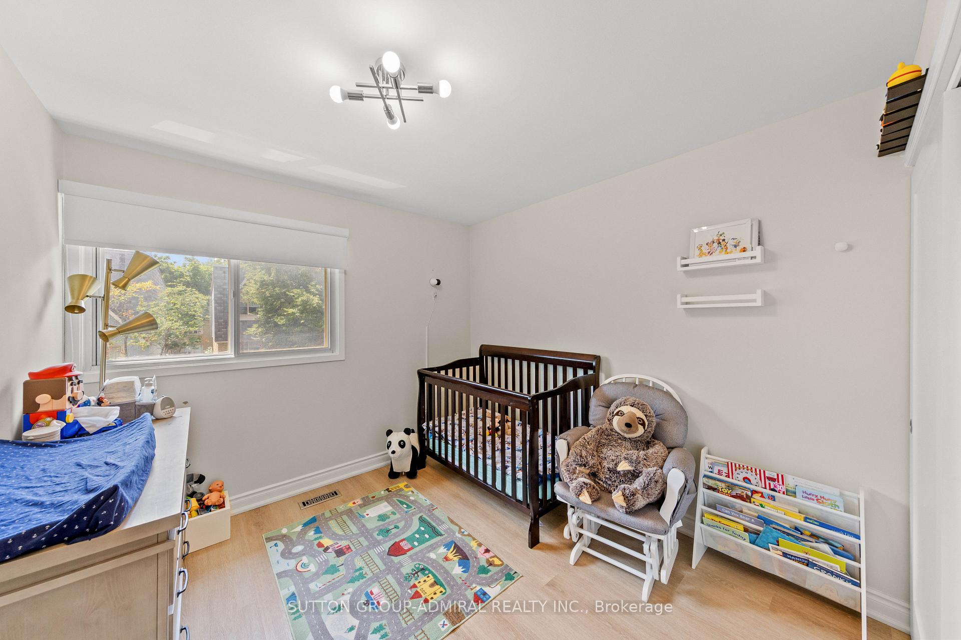 Photo 42 of Unit 7, 45 Poplar Crescent N, Aurora, Aurora Estates — HOMEH