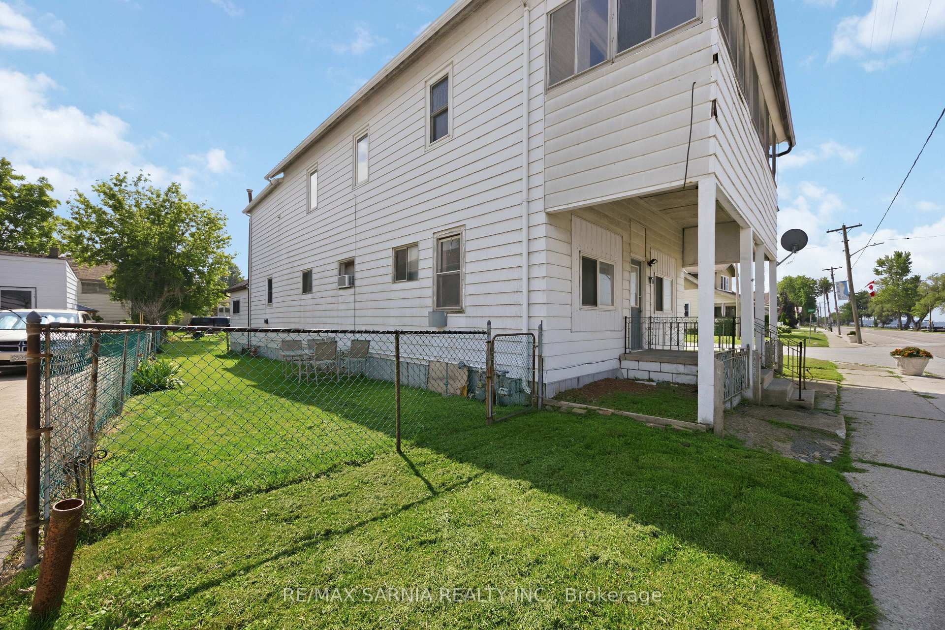 Photo 4 of 4364 St. Clair Parkway, St. Clair — HOMEH