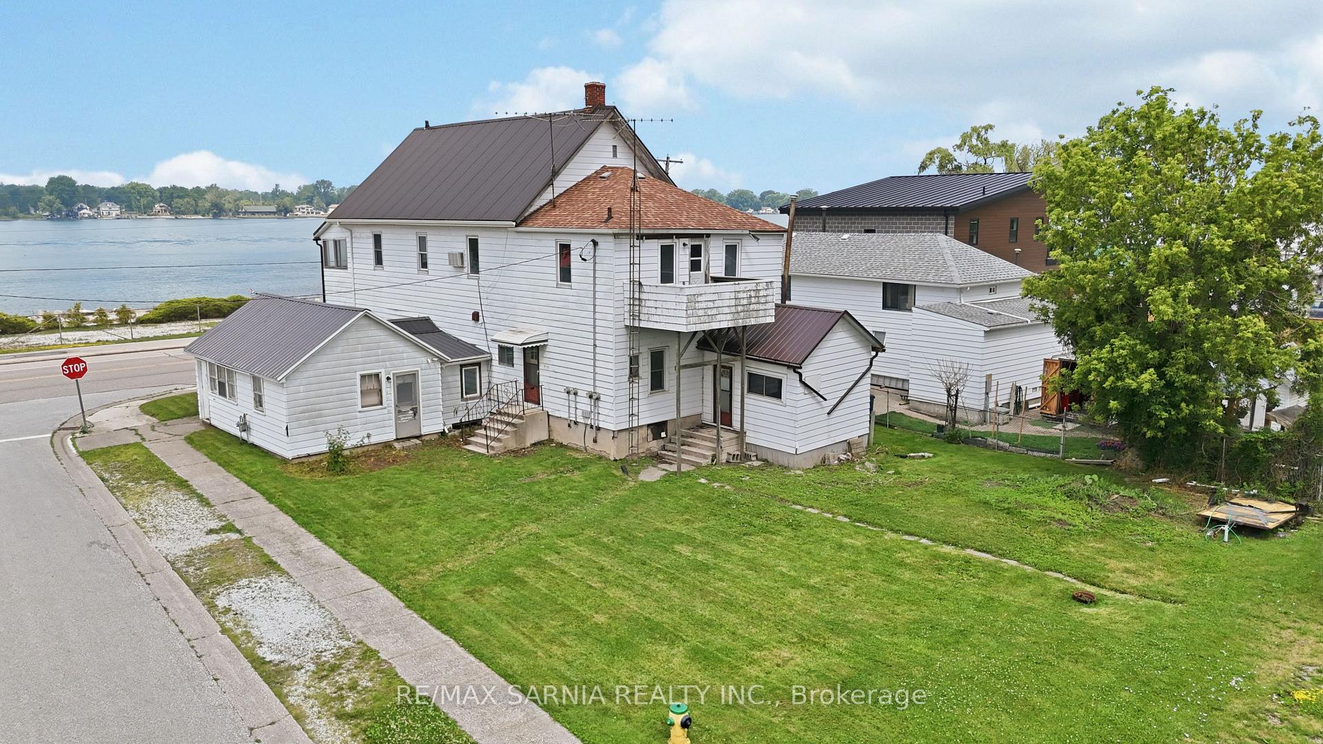 Photo 5 of 4364 St. Clair Parkway, St. Clair — HOMEH