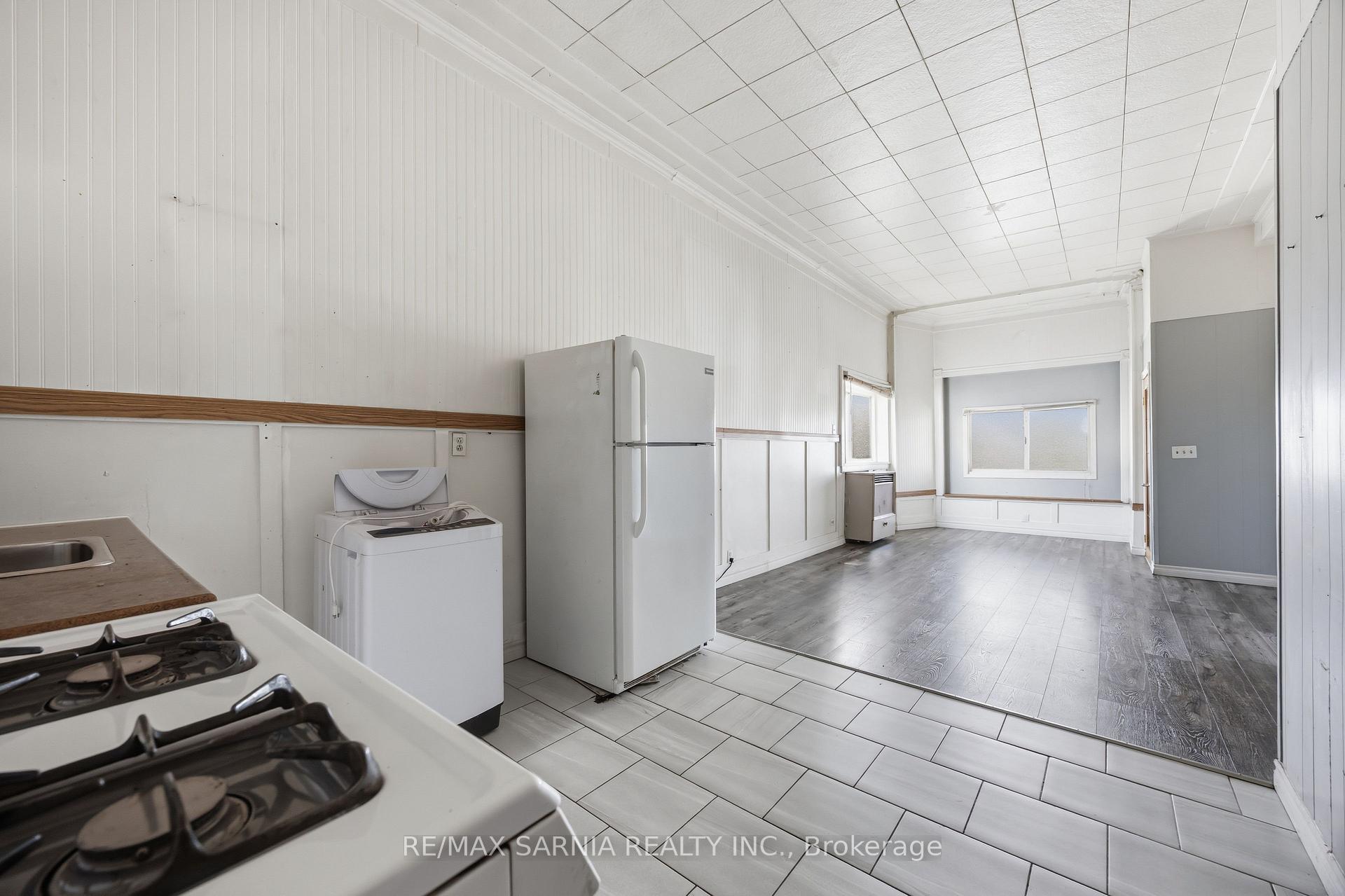 Photo 12 of 4364 St. Clair Parkway, St. Clair — HOMEH