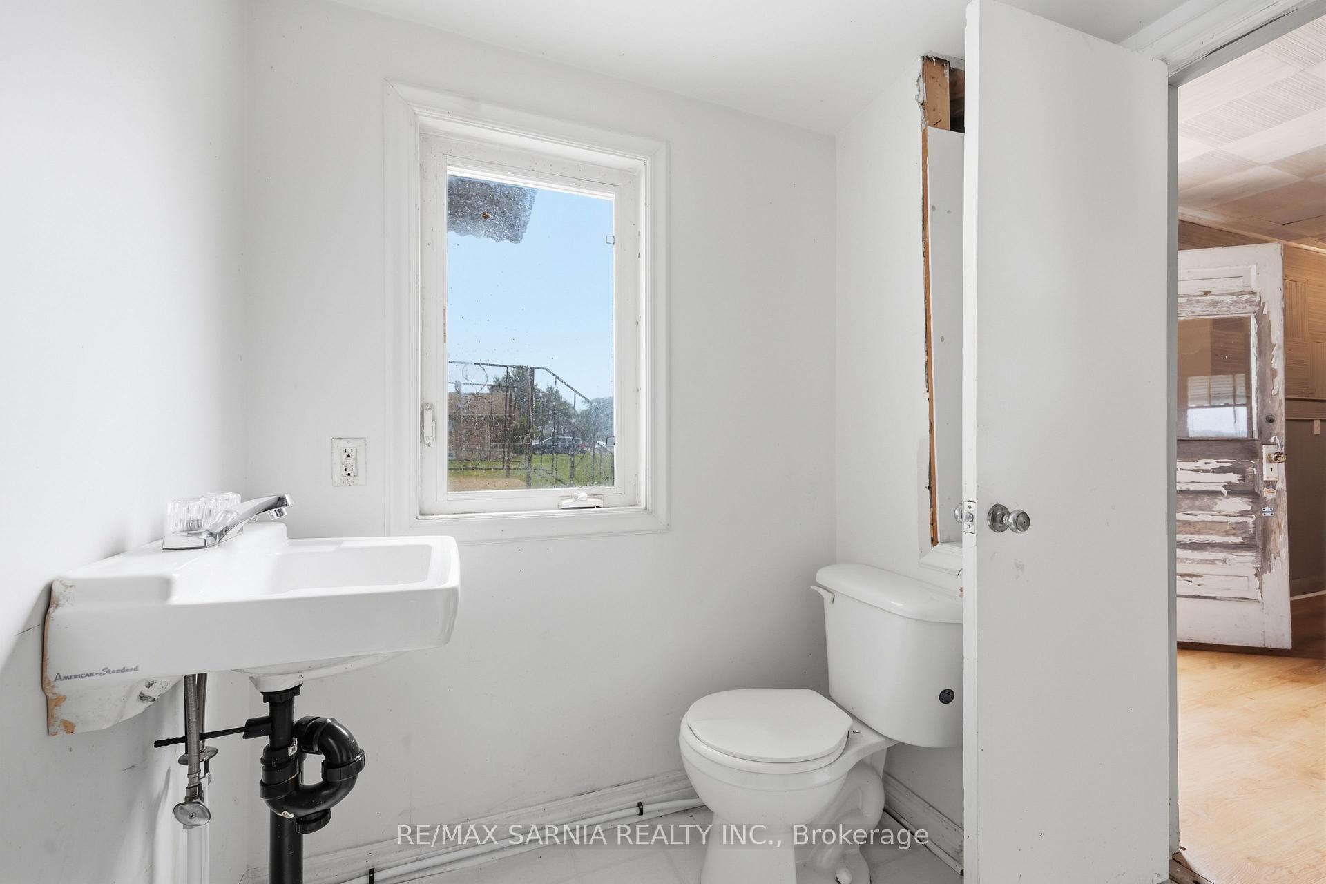 Photo 42 of 4364 St. Clair Parkway, St. Clair — HOMEH