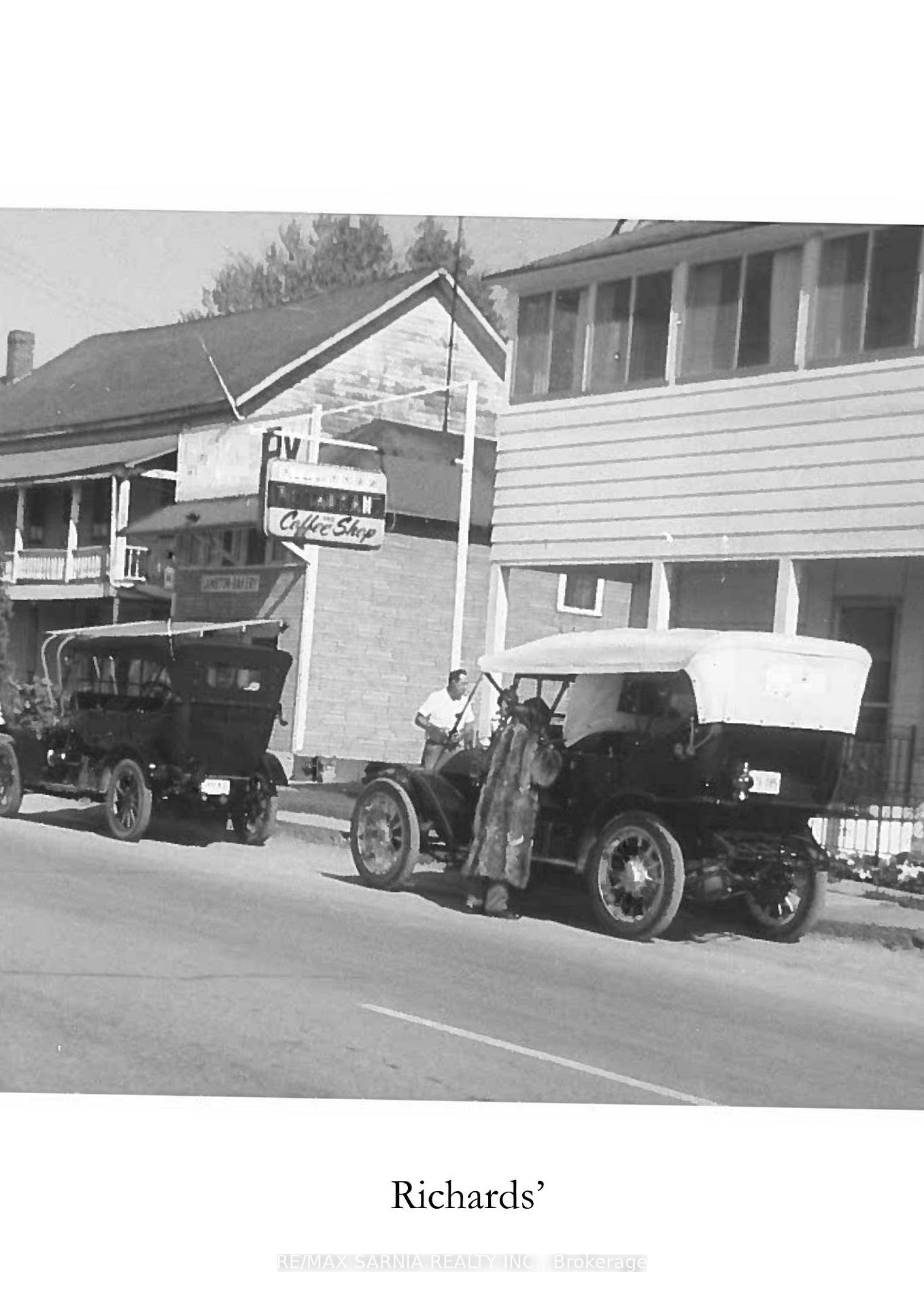 Photo 49 of 4364 St. Clair Parkway, St. Clair — HOMEH