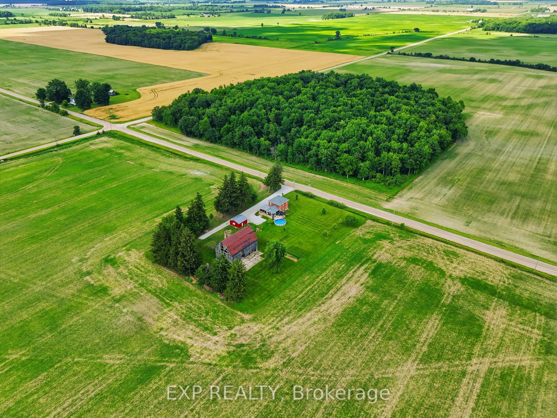 Photo 2 of 22979 Pratt Siding Road, Southwest Middlesex, Glencoe — HOMEH