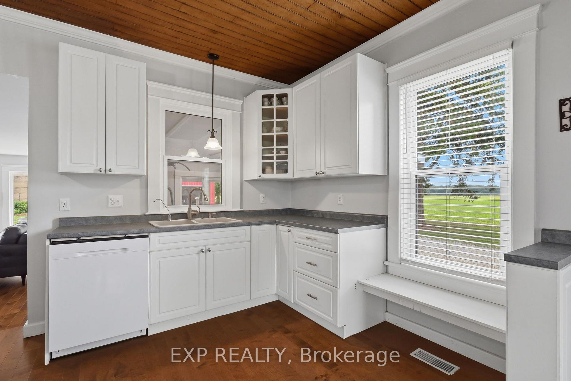 Photo 12 of 22979 Pratt Siding Road, Southwest Middlesex, Glencoe — HOMEH