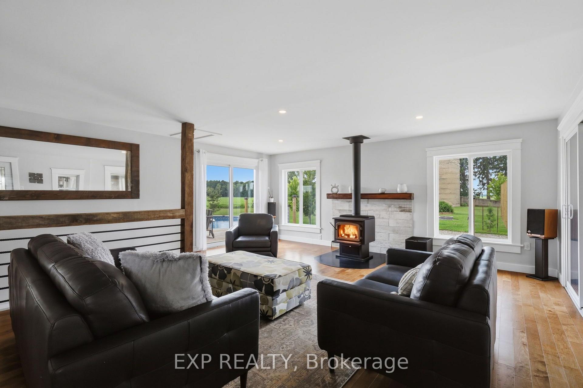 Photo 18 of 22979 Pratt Siding Road, Southwest Middlesex, Glencoe — HOMEH