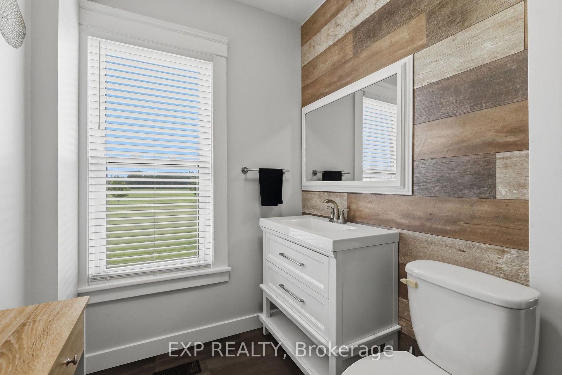 Photo 20 of 22979 Pratt Siding Road, Southwest Middlesex, Glencoe — HOMEH