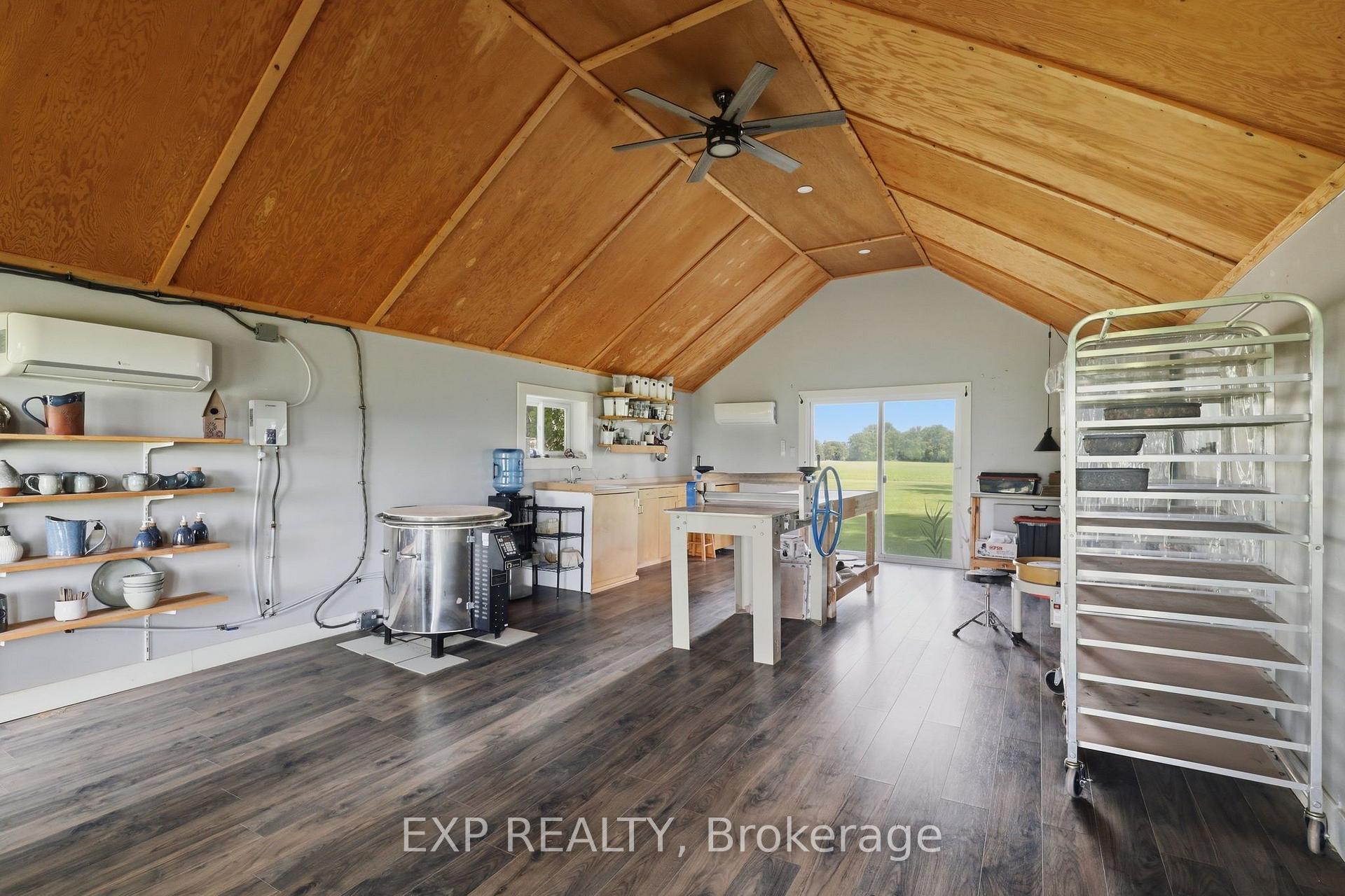 Photo 40 of 22979 Pratt Siding Road, Southwest Middlesex, Glencoe — HOMEH