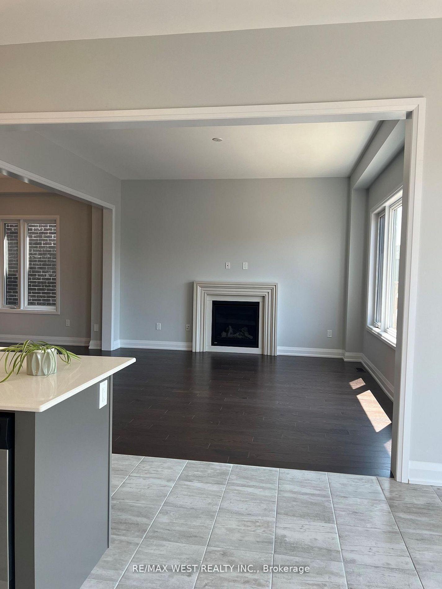 Photo 34 of 14 Periwinkle Road E, Springwater, Minesing — HOMEH