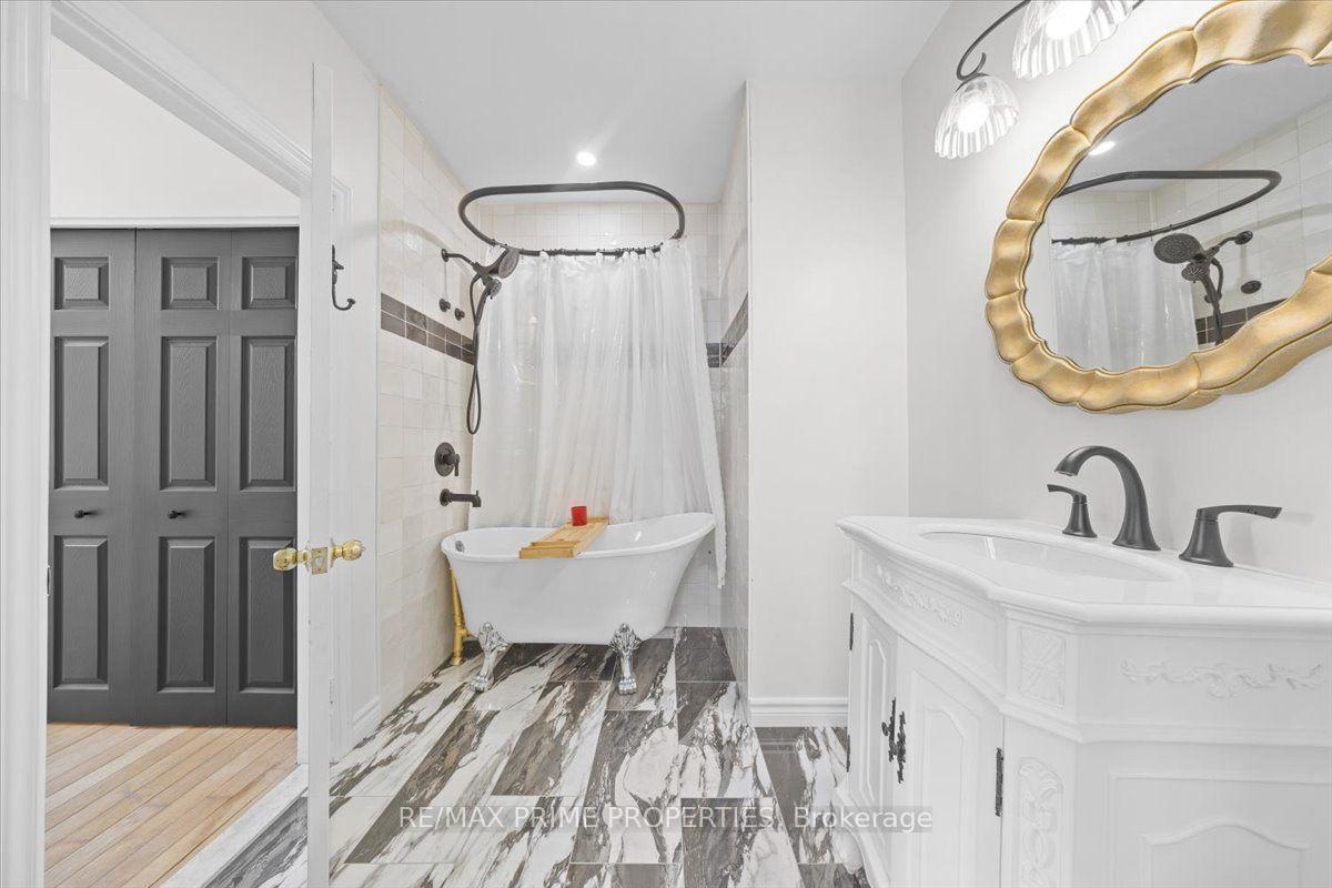 Photo 21 of 236 Bruyere Street, Ottawa, Lower Town/Byward Market — HOMEH