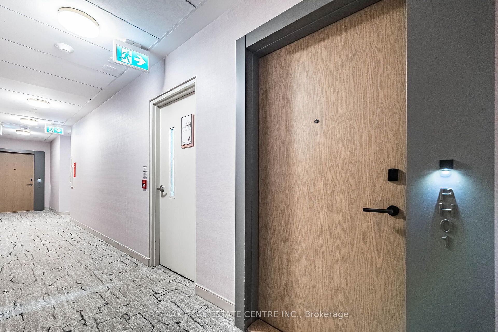 Photo 3 of Unit ph01, 10 Eva Road, Etobicoke, Etobicoke West Mall — HOMEH